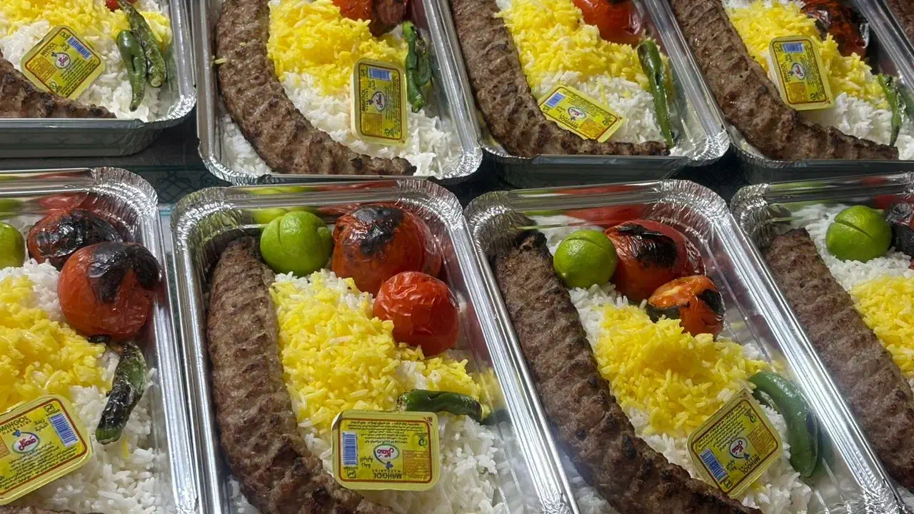 پرسنل رستوران نیمه وقت|استخدام خدمات فروشگاه و رستوران|فردیس, سرحدی|دیوار