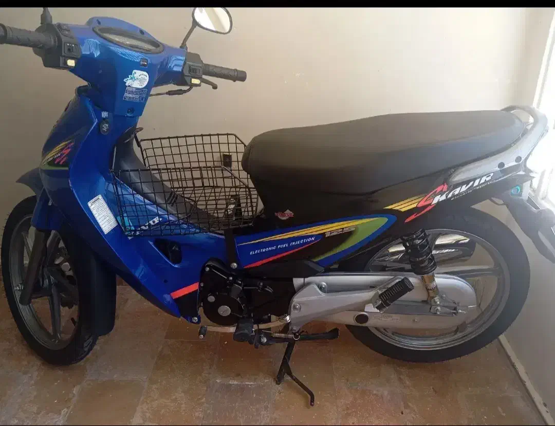 موتور لاکی کویر مدل ویو رادیسون بی کلاج|موتورسیکلت|اهواز, فاز ۲ پادادشهر|دیوار