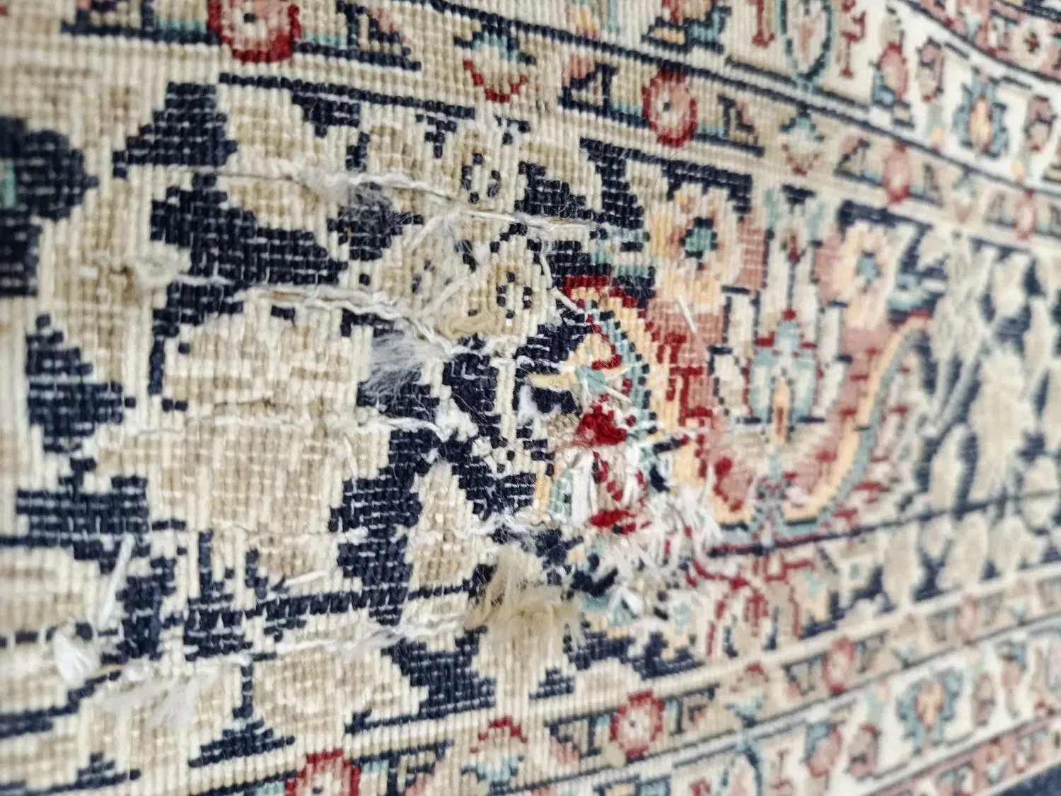 فرش 700شانه یک در دو متری|فرش|بهارستان, |دیوار