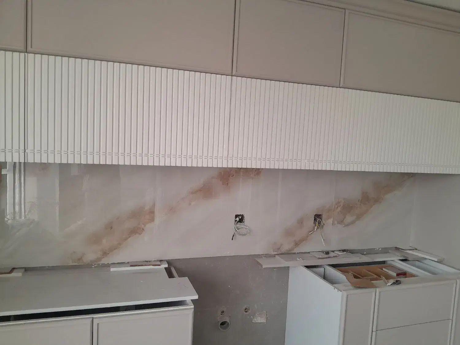 کاشی کاری سرامیک کاری کاشیکاری باچسب وسیمان|خدمات پیشه و مهارت|تبریز, |دیوار