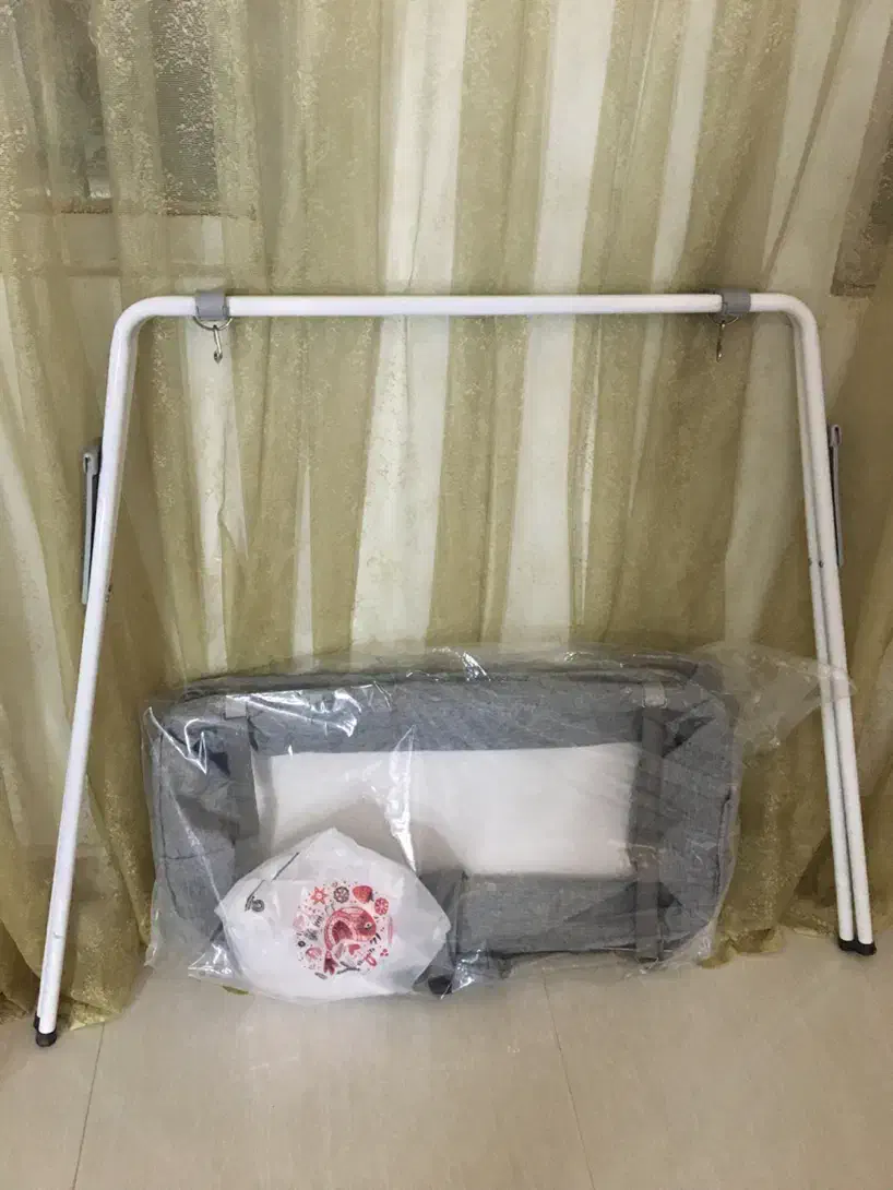 گهواره تاشو نوزاد و کیف برند چیکو|اسباب و اثاث بچه|مشهد, وکیل‌آباد|دیوار