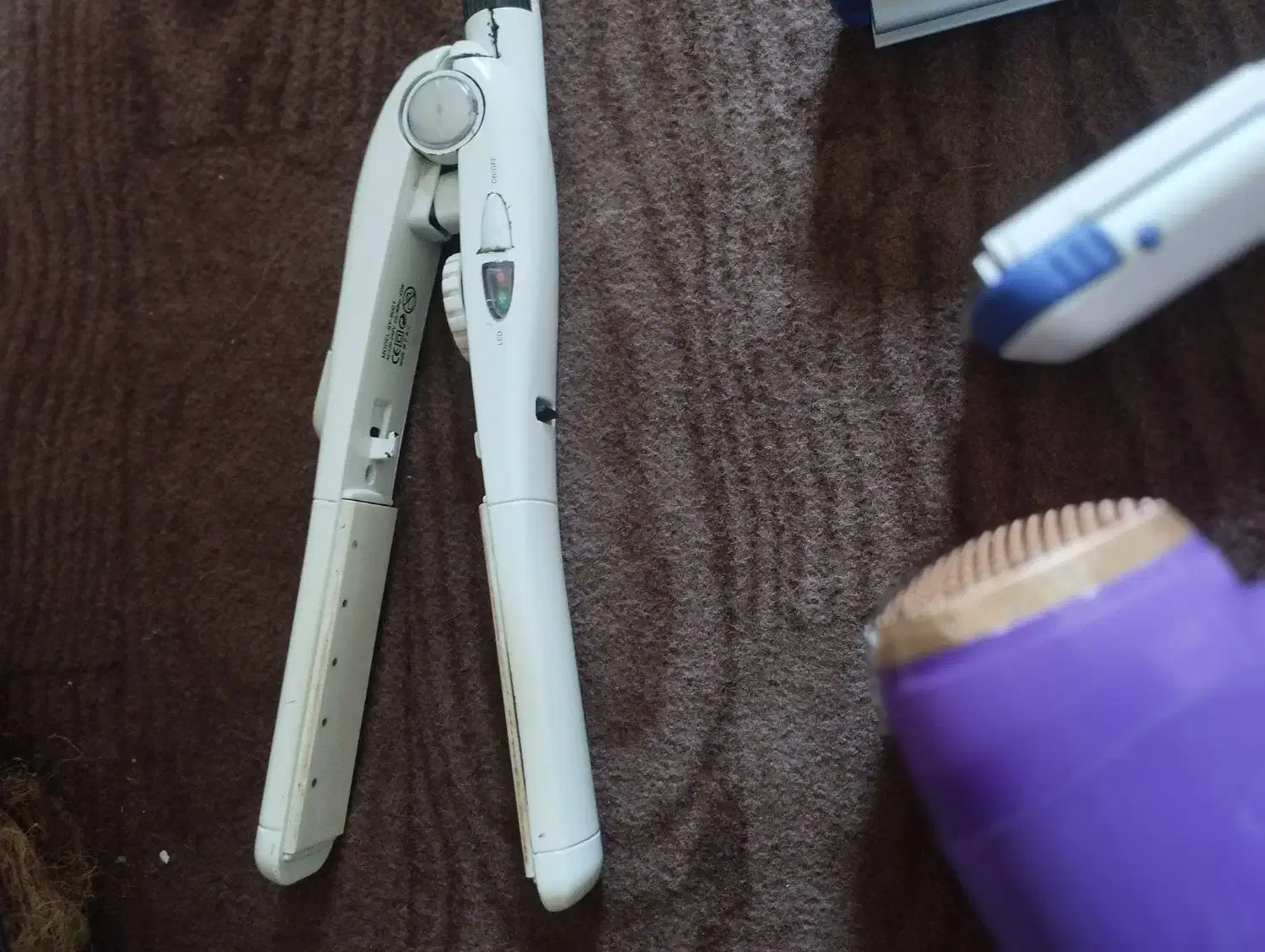 اتو مو،سشوار هردومحصول باهم ۸۰۰|آرایشی، بهداشتی، درمانی|شیراز, گلکوب|دیوار