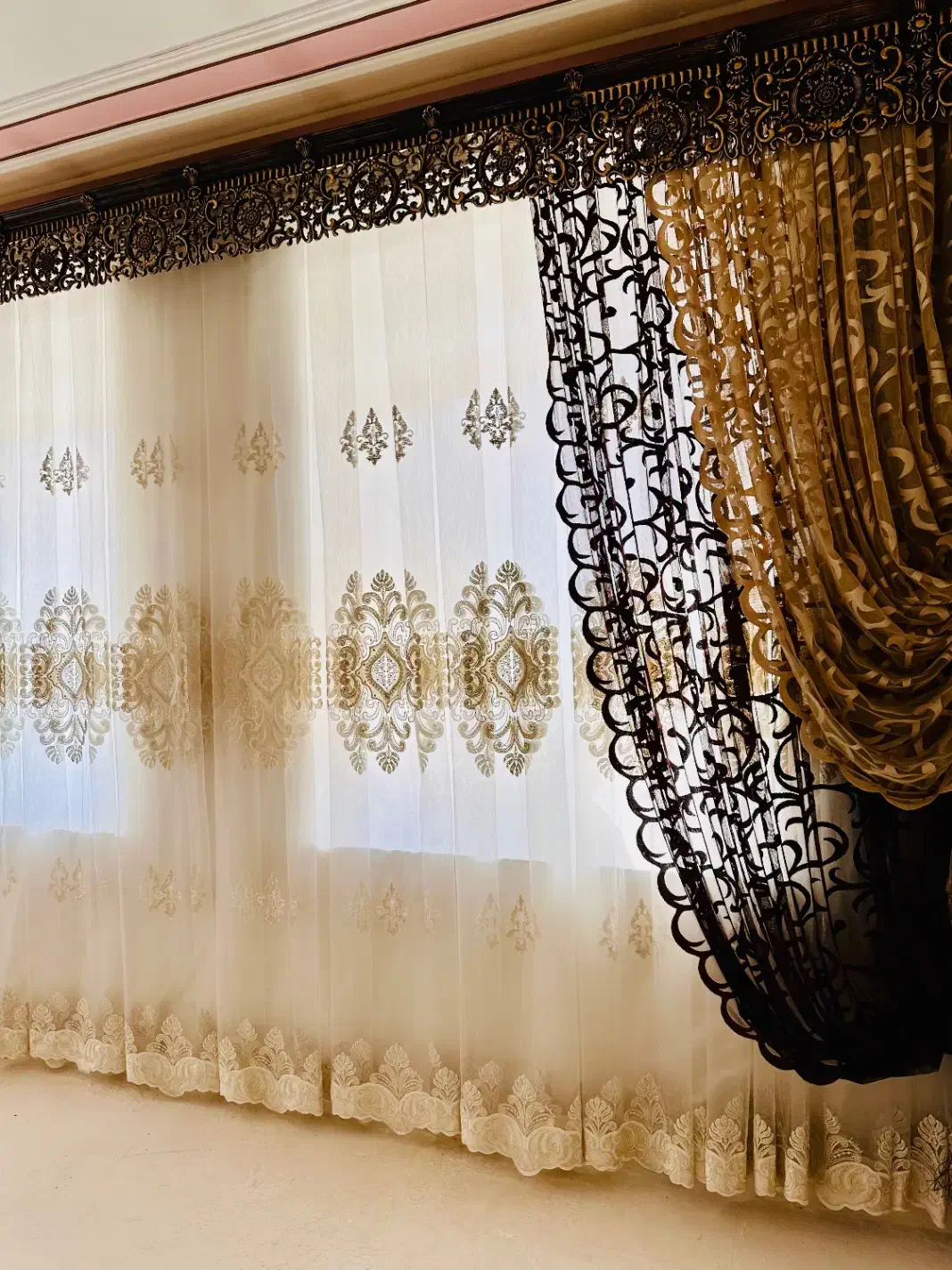 پرده|پرده، رانر، رومیزی|ماکو, |دیوار