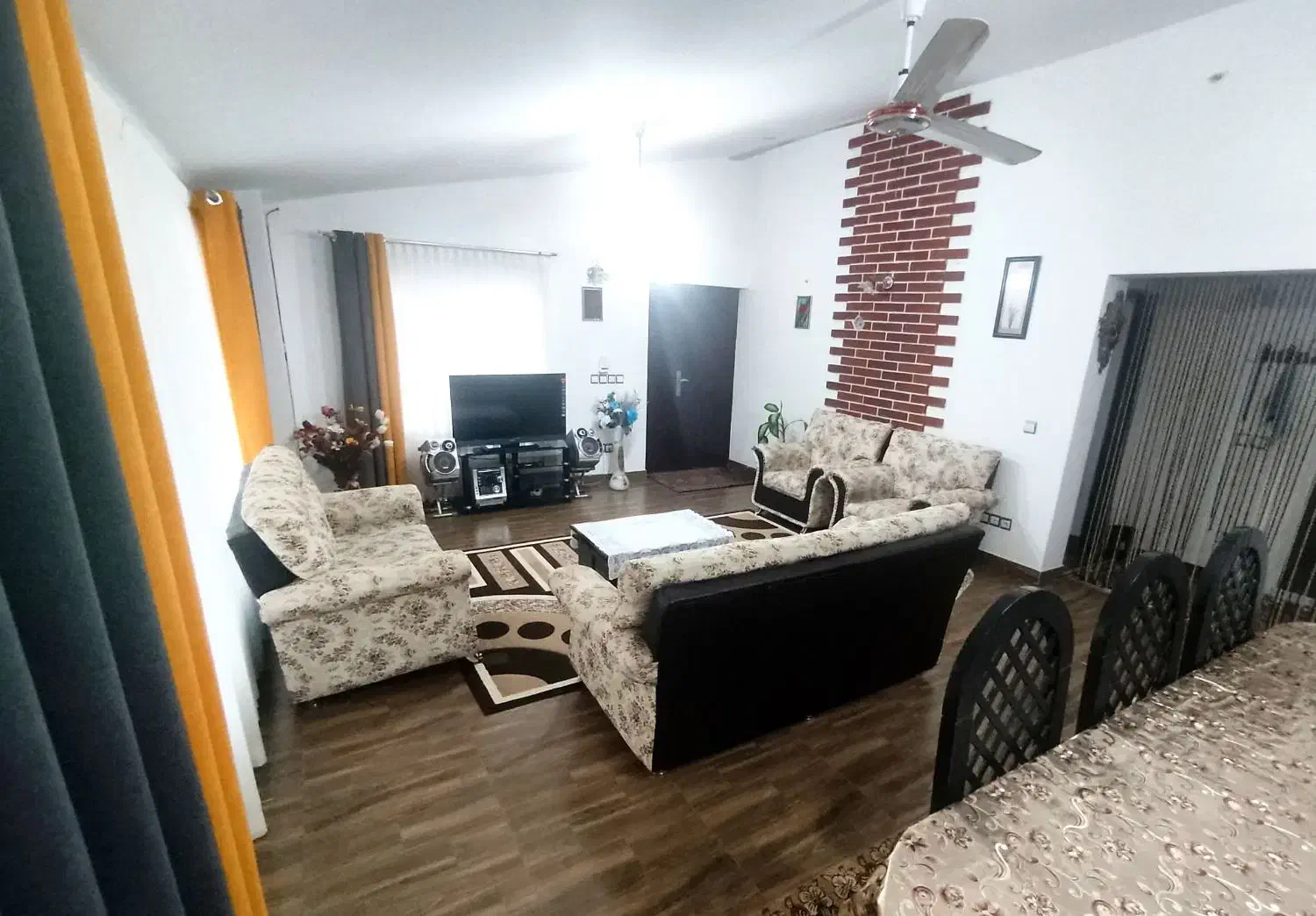 اجاره ویلا شبانه سه خوابه|اجارهٔ کوتاه‌مدت آپارتمان و سوئیت|کلاردشت, |دیوار