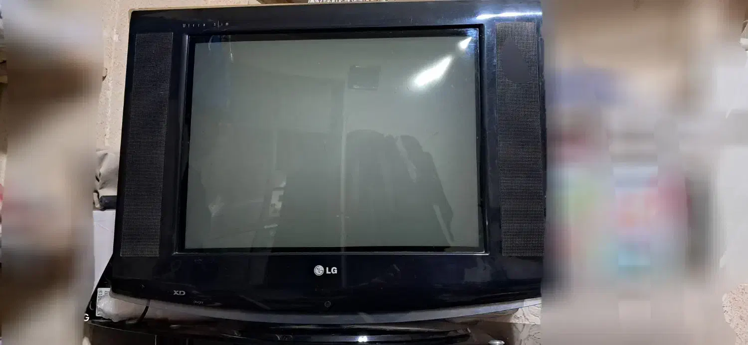 تلوزیون LG همراه با میز|تلویزیون و پروژکتور|فرخشهر, |دیوار