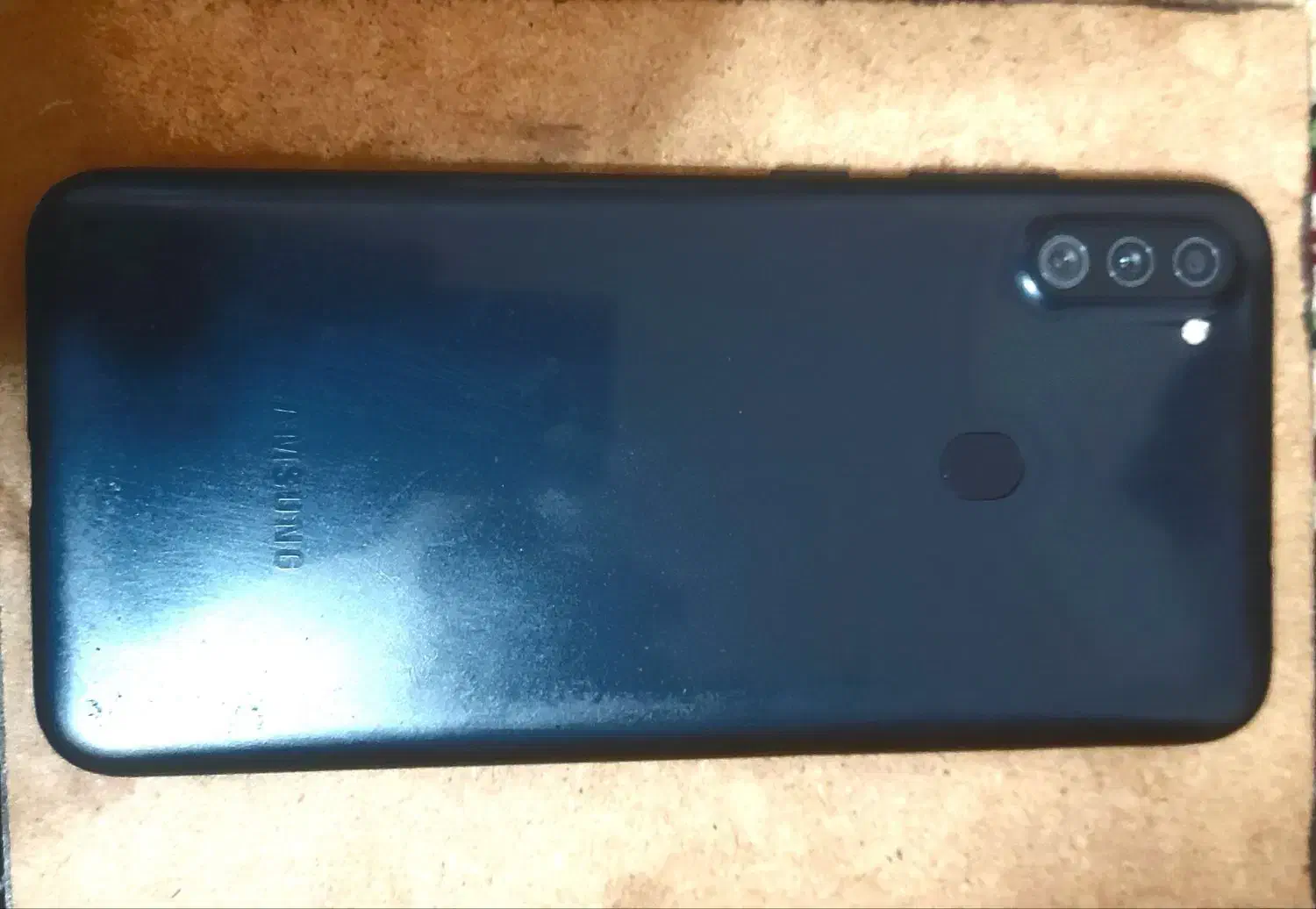 موبایل|موبایل|قائن, |دیوار