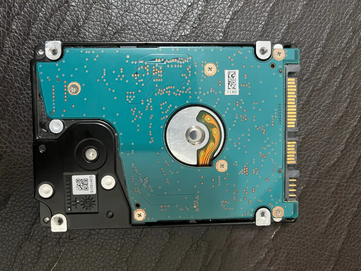 هارد لپ تاپ خراب ۱ ترا|قطعات و لوازم جانبی رایانه|همدان, |دیوار