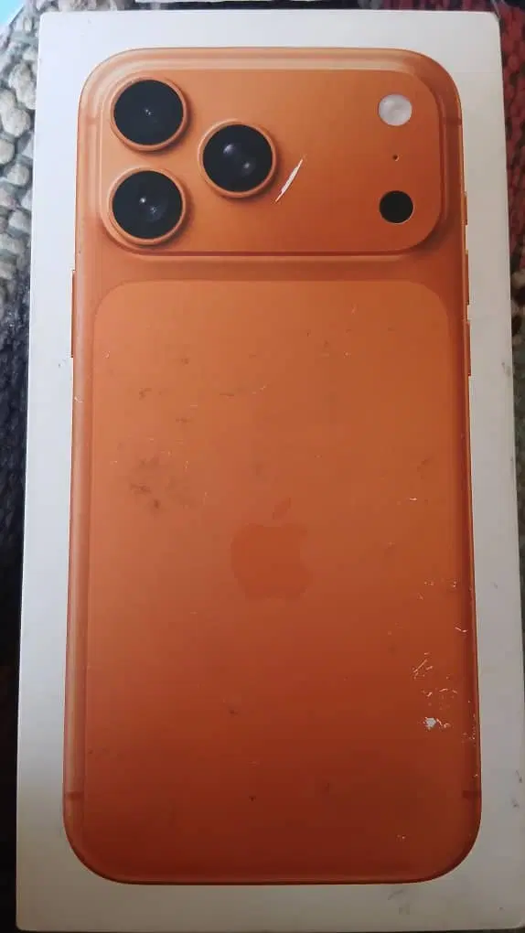 iphone 17promax|موبایل|کرج, کلاک نو|دیوار