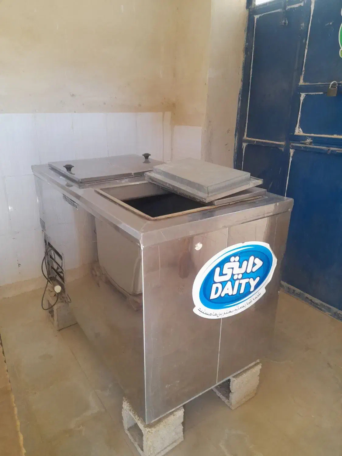 یخچال فریزر صندوقی کتابی سالم تمیز|یخچال و فریزر|شیراز, سلطان آباد|دیوار