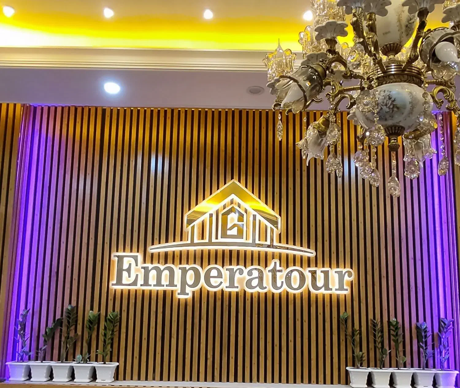 دنبال ویلایی زیر قیمت بازاری اینو از دست نده|فروش خانه و ویلا|قم, زنبیل آباد|دیوار