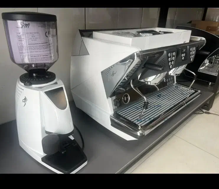 دستگاه اسپرسوساز قهوه ساز صنعتی و تجهیزات|کافیشاپ و رستوران|کرمان, |دیوار