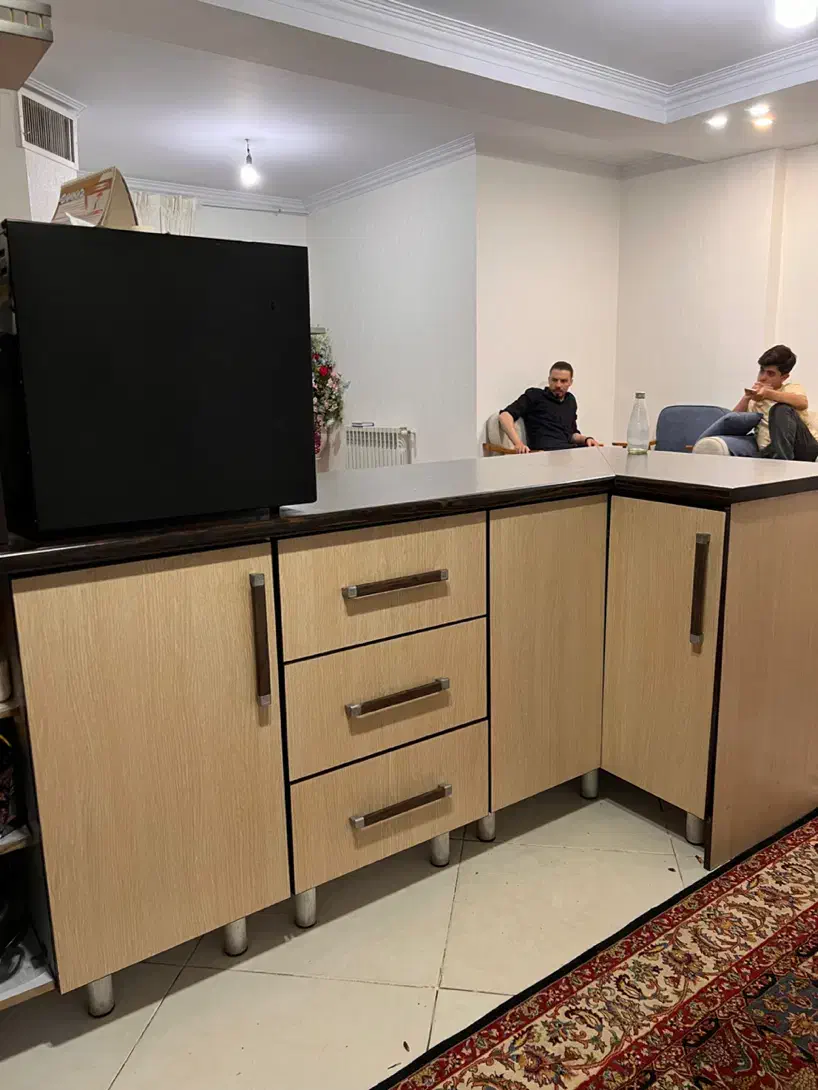 کابینت کرم قهوه ای کاملا سالم|مصالح و تجهیزات ساختمان|تهران, مینابی|دیوار