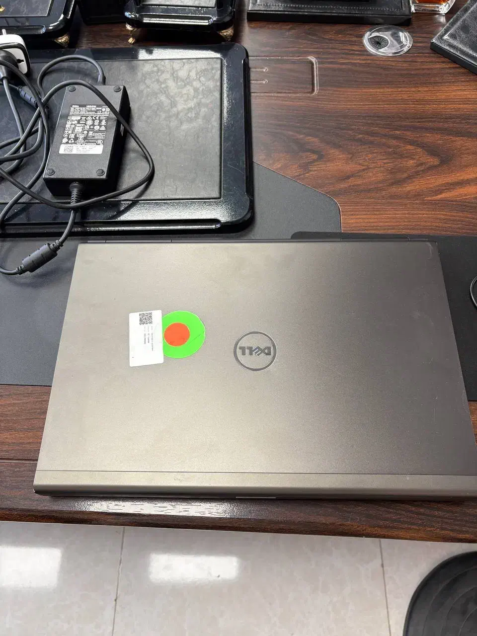 لب تاب گرافیک‌دار سالم بدون ایراد|رایانه همراه|اندیشه, اندیشه فاز ۴|دیوار