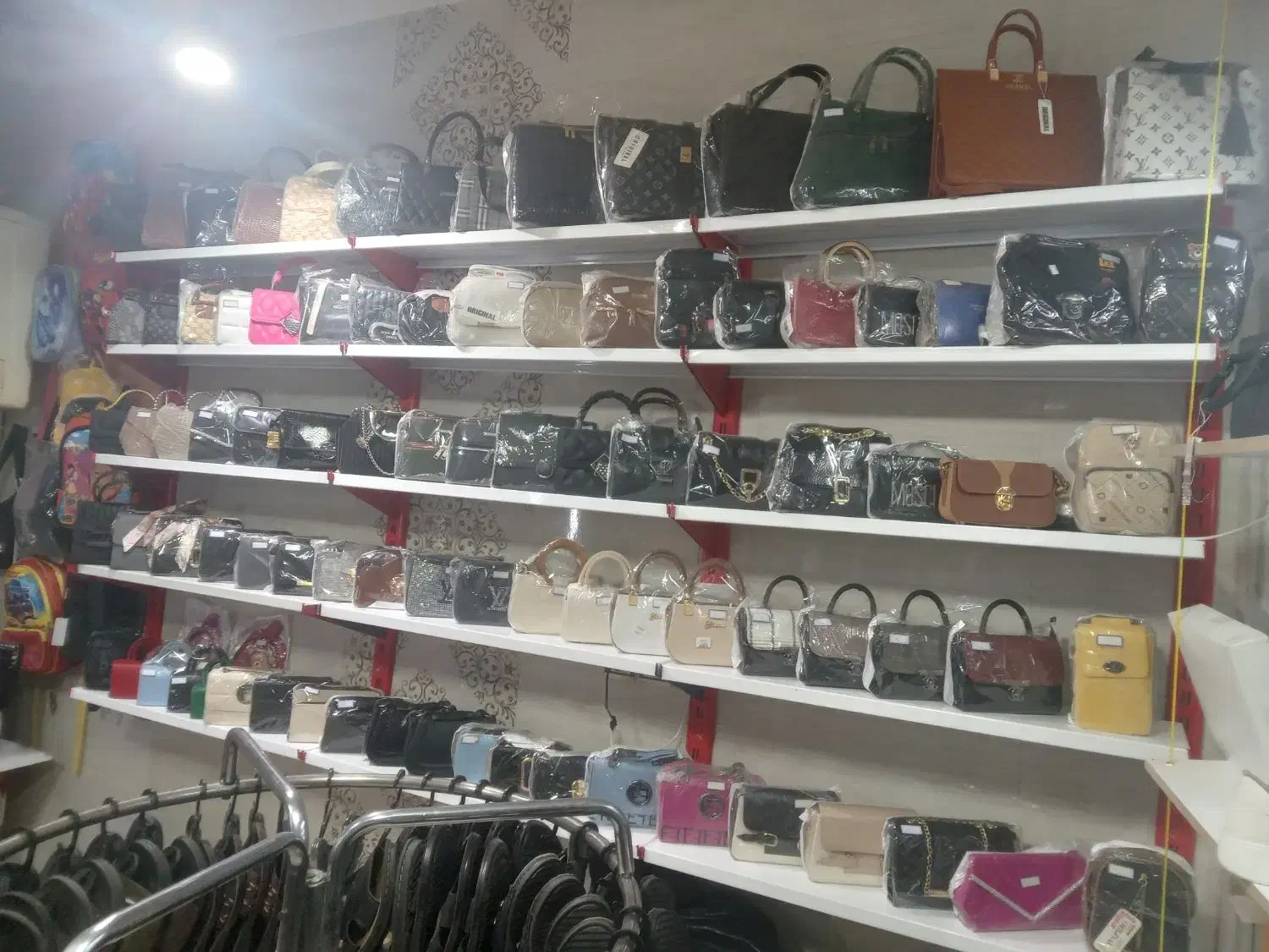 کیف کفش همه عمده|کیف، کفش، کمربند|تربتحیدریه, پائین ولایت|دیوار