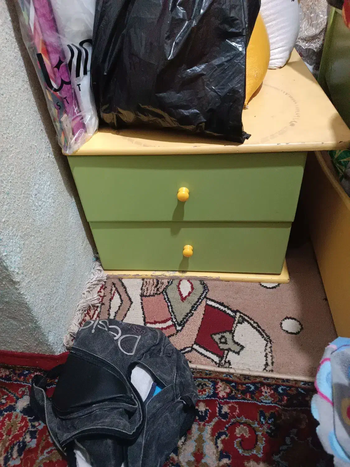 فروش بوفه کودک و نوجوان بعلاوه میز تحریر|اسباب و اثاث بچه|بابل, |دیوار