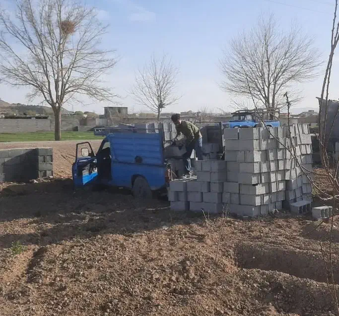 نیازمند کارگر بلوک زن ماهر|استخدام معماری، عمران و ساختمانی|مبارکه, |دیوار