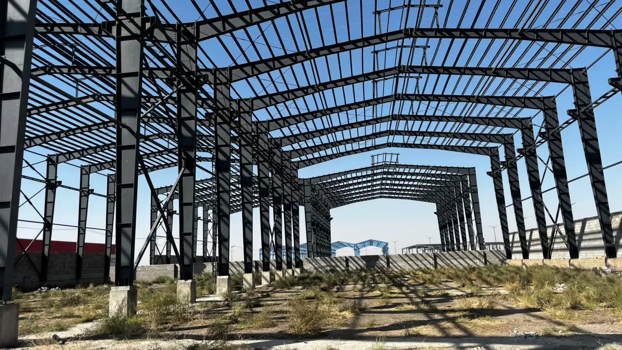 خدمات اجرایی سوله سازی(مونتاژ تا رنگ امیزی)|خدمات پیشه و مهارت|تبریز, |دیوار