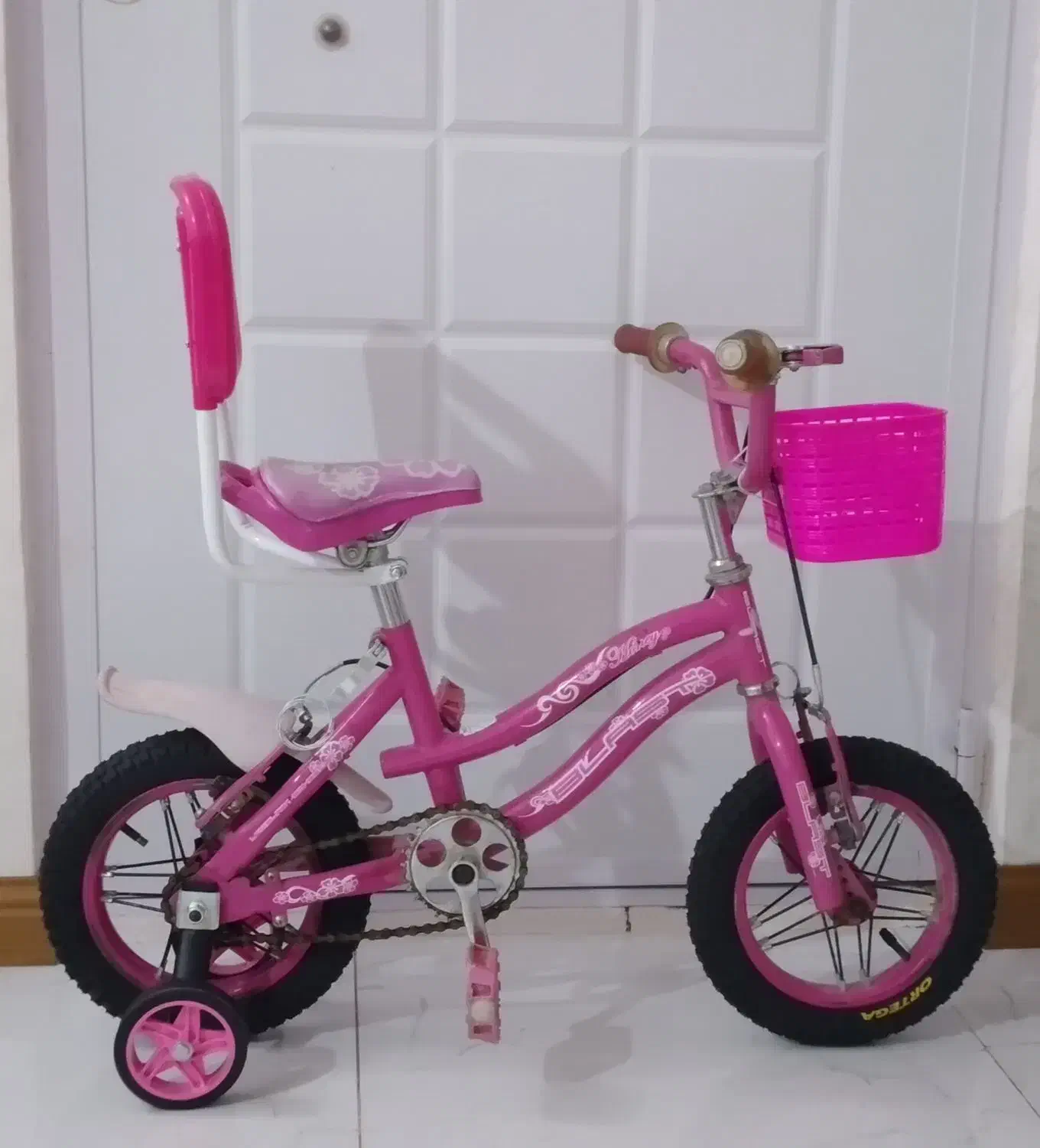 دوتا دوچرخه 16 اسپرت و 12 دخترانه صورتی|دوچرخه، اسکیت، اسکوتر|اردبیل, |دیوار