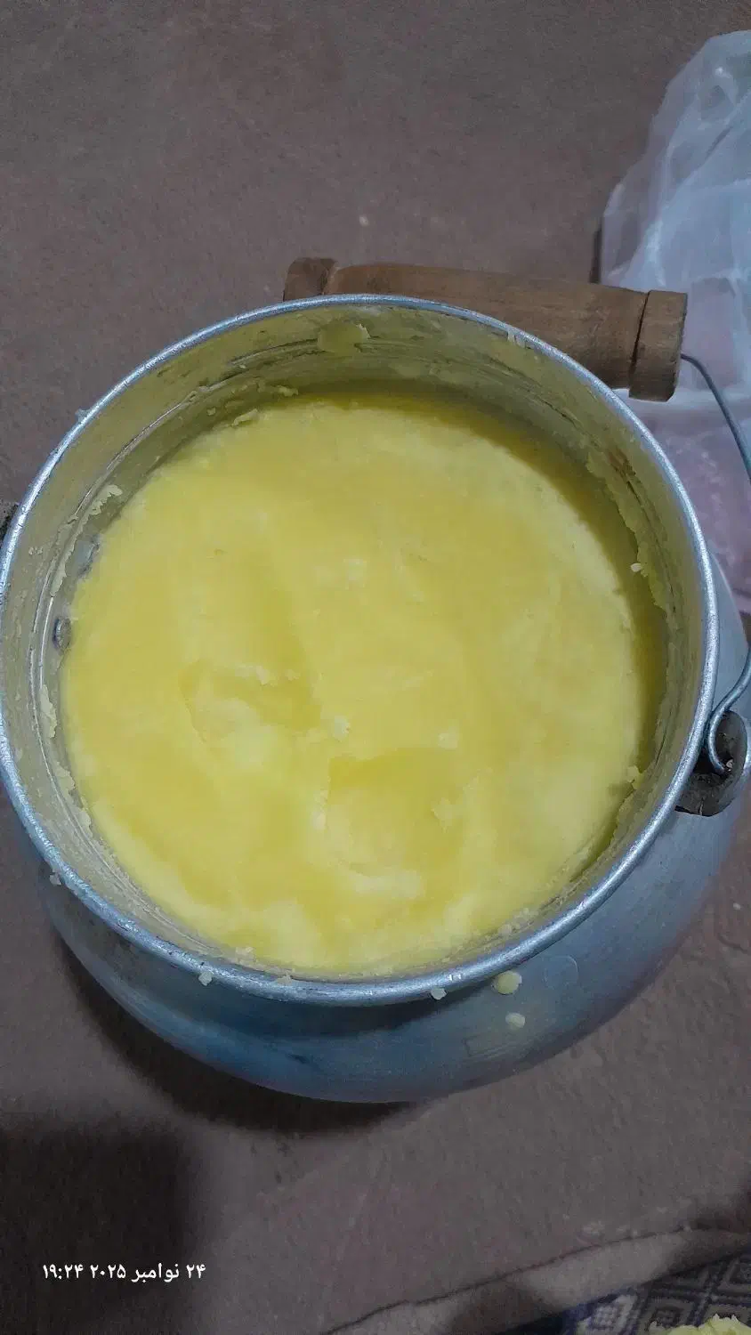 روغن گاو محلی.کیلو۷۰۰|خوردنی و آشامیدنی|سرفاریاب, |دیوار