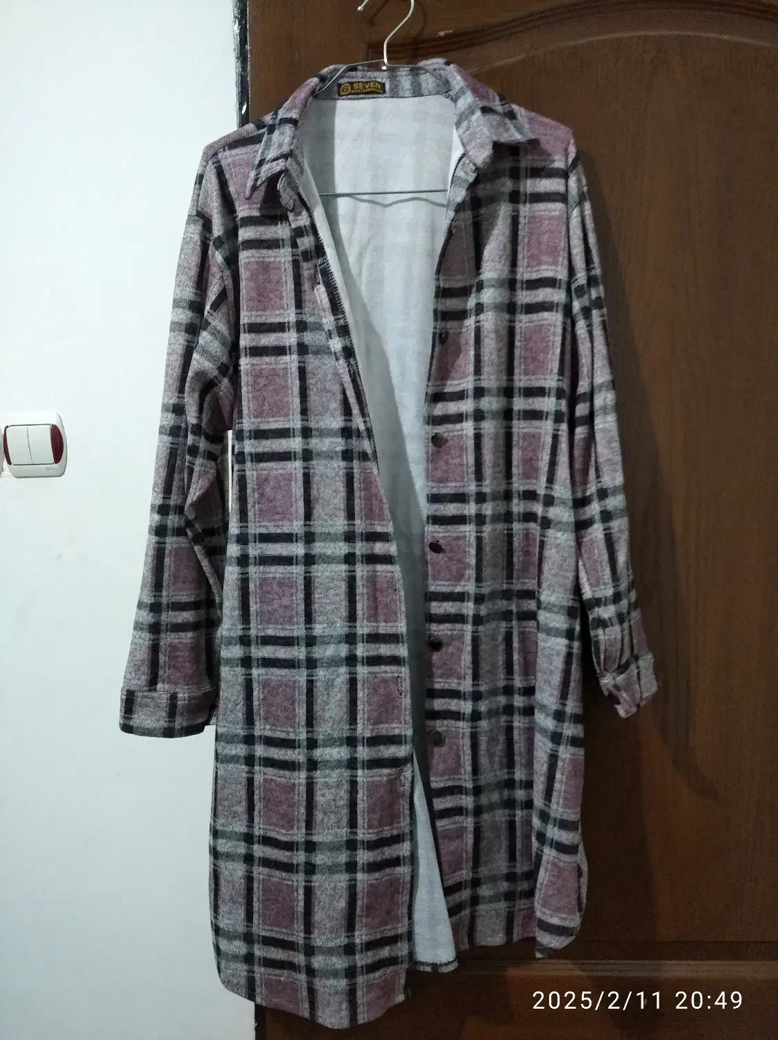 تعدادی مانتو ، پانچ ، بلوز|لباس|قائم‌شهر, |دیوار