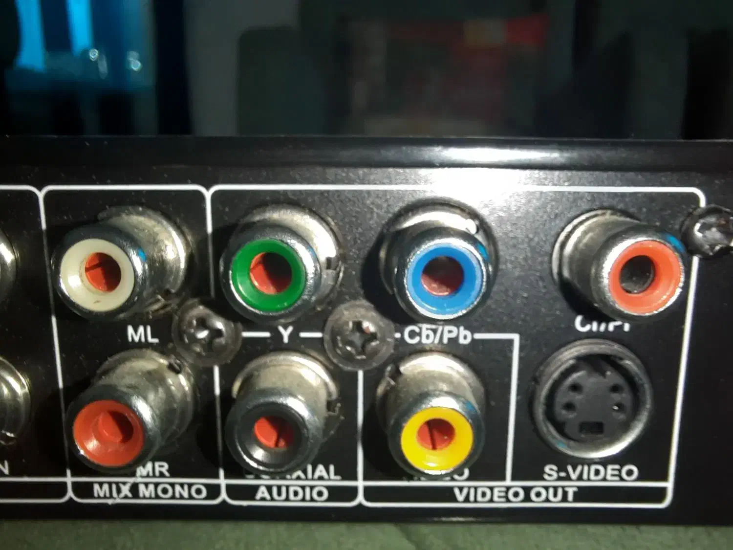 دی وی. دی. پلیر|پخشکننده DVD و ویدیو|ری, جوانمرد قصاب|دیوار