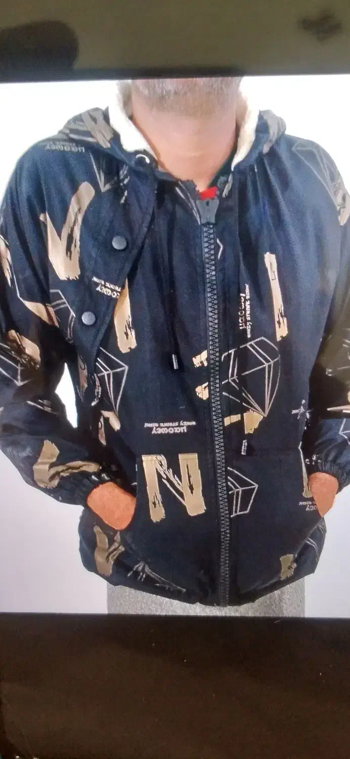 کاپشن|لباس|پاکدشت, پارچین|دیوار