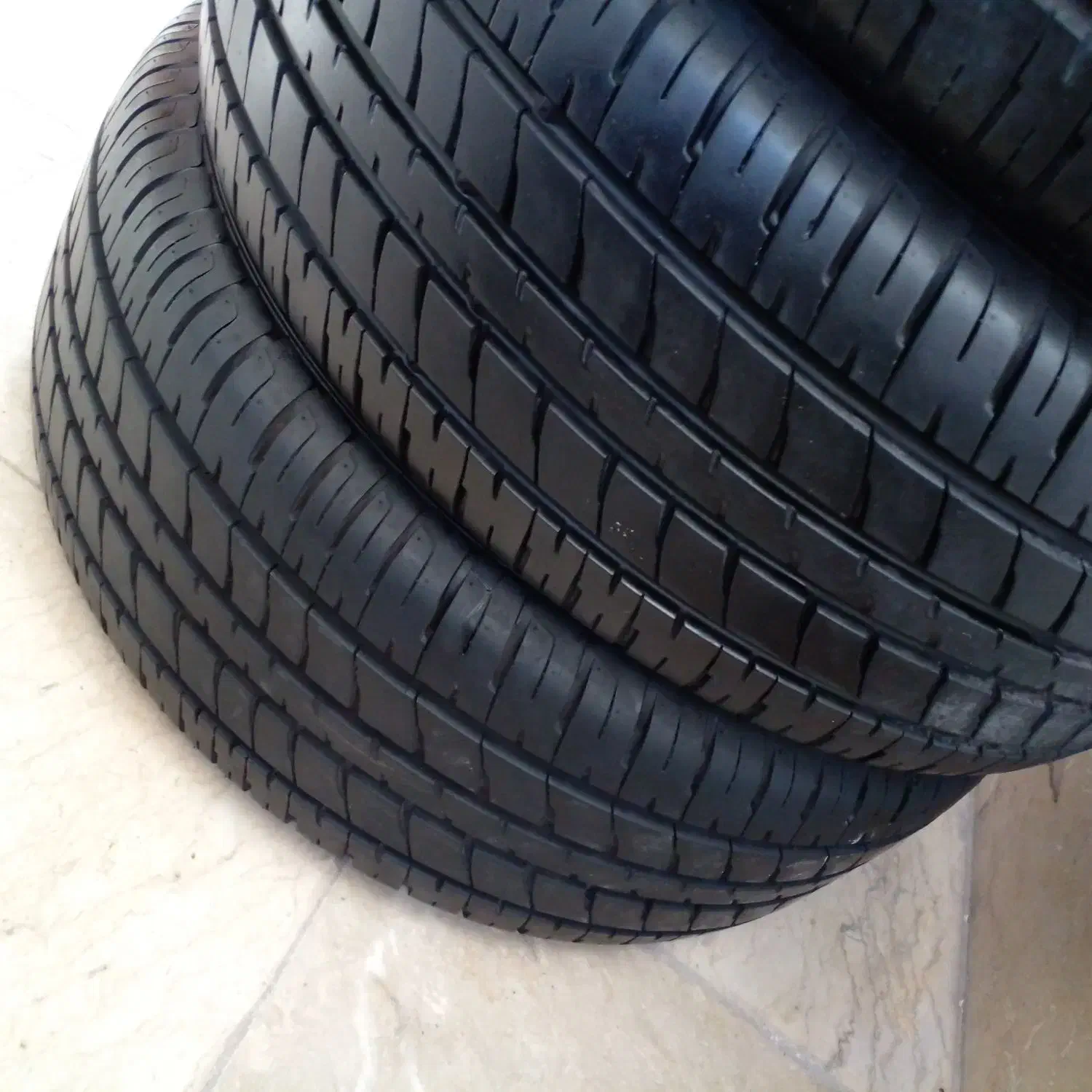 دوجفت لاستیک سالم در حدسایز 205/55R16مارک جیتی|قطعات یدکی و لوازم جانبی|قم, شهرک امام حسن|دیوار