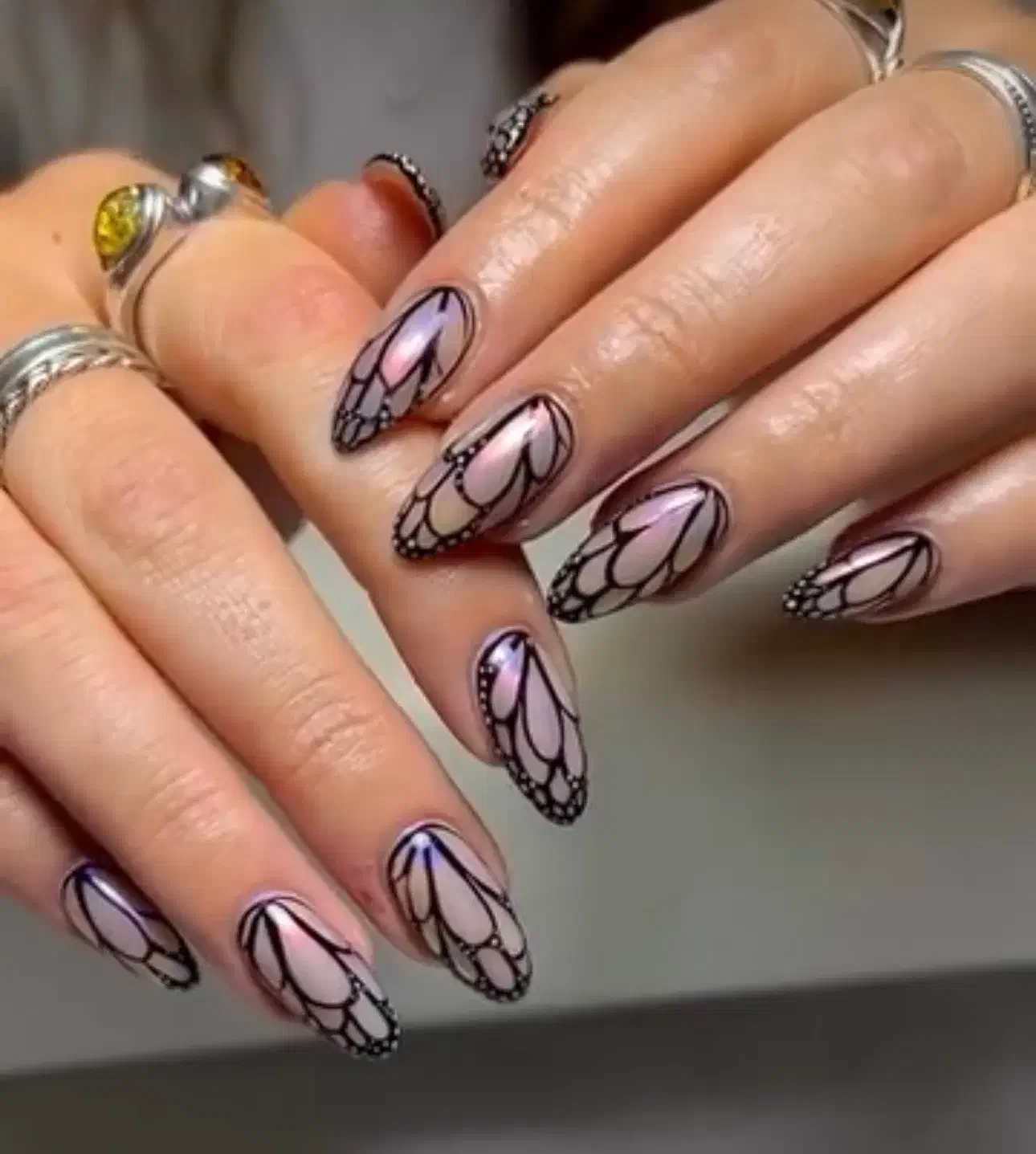 کاشت ناخن با متریال روسی تخفیف به مدت محدود|خدمات آرایشگری و زیبایی|شاهین‌شهر, حافظ شمالی|دیوار