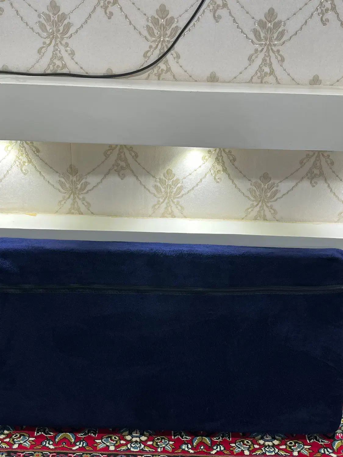 پشتی|پشتی|کوهدشت, |دیوار