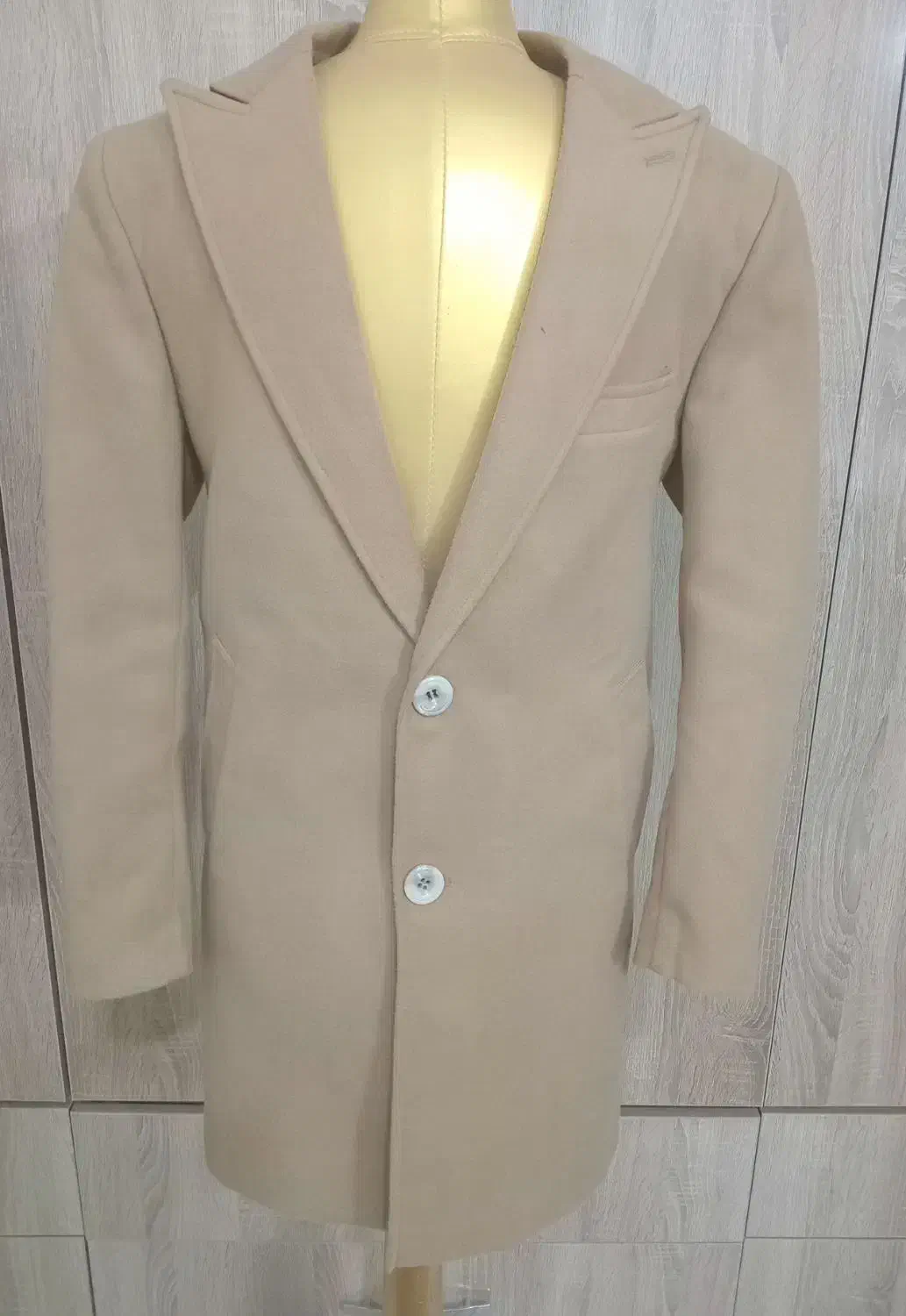 پالتو نسکافه‌ای|لباس|پاکدشت, پاکدشت (مامازند)|دیوار