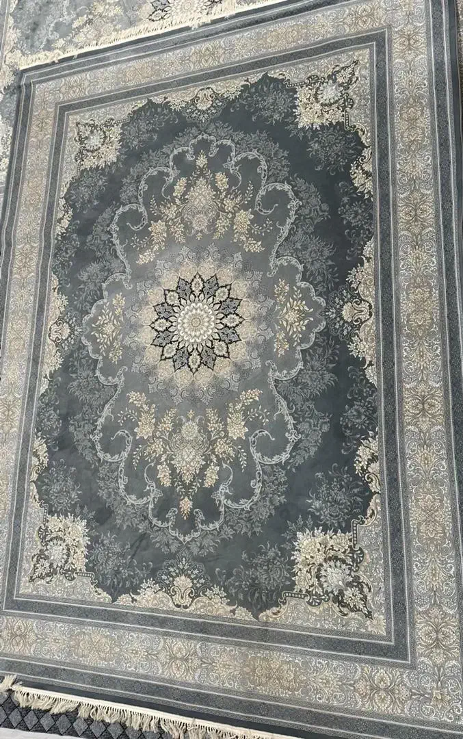 فرش|فرش|ری, شهرک نظامی|دیوار