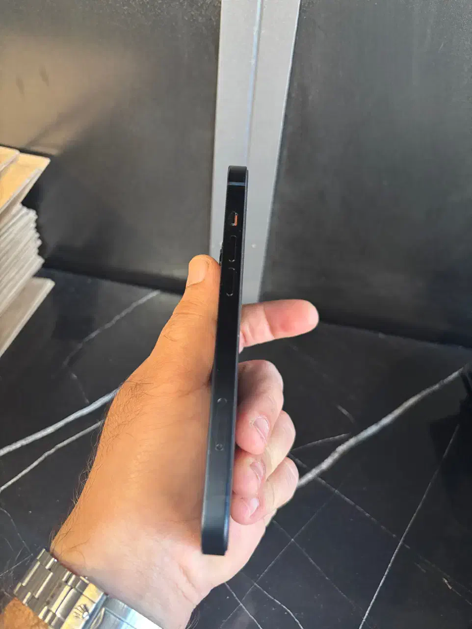 اپل iPhone 13 mini با حافظهٔ ۱۲۸ گیگابایت|موبایل|مرودشت, پشت سایپا‎|دیوار