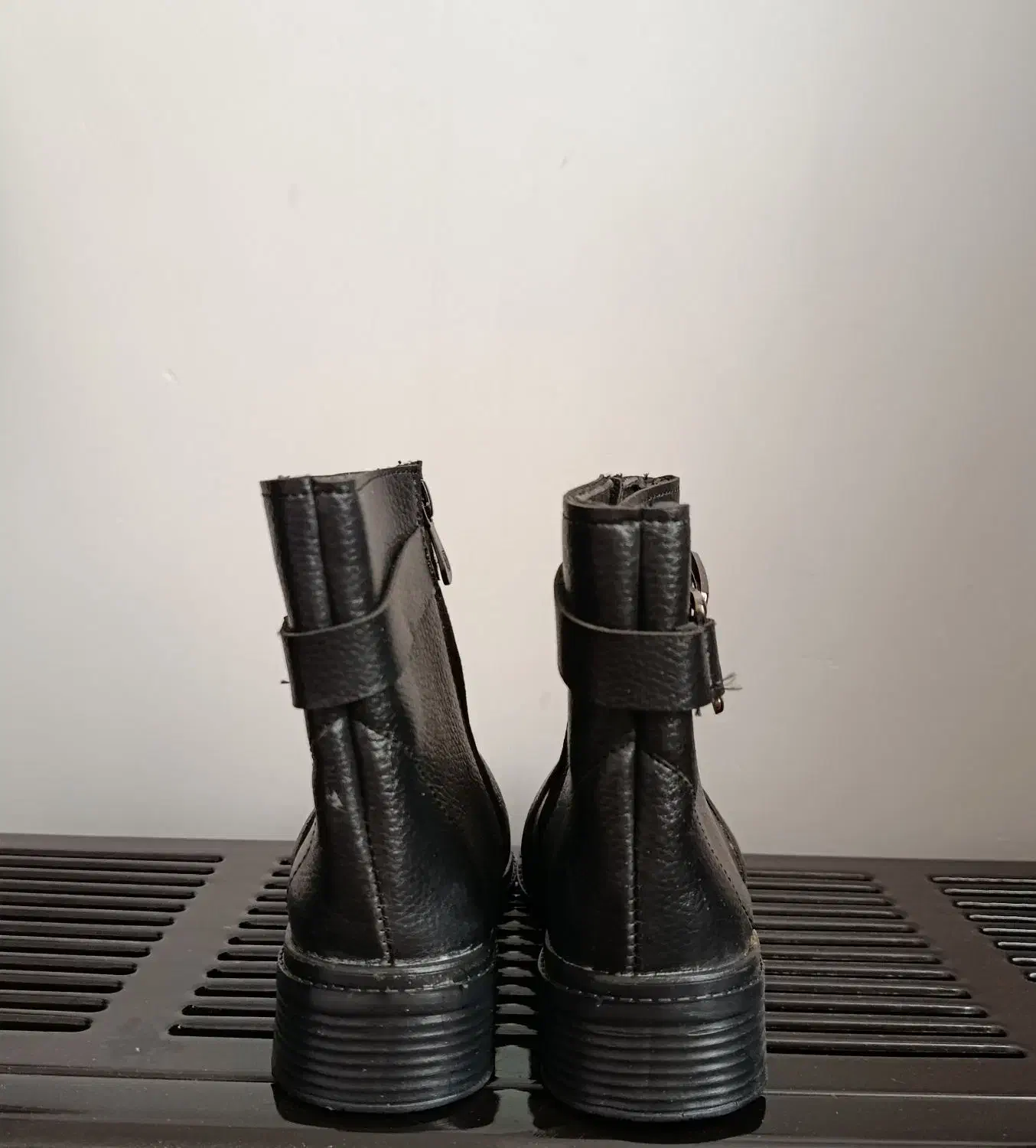 کفش بوت سایز ۳۸|کیف، کفش، کمربند|فسا, |دیوار