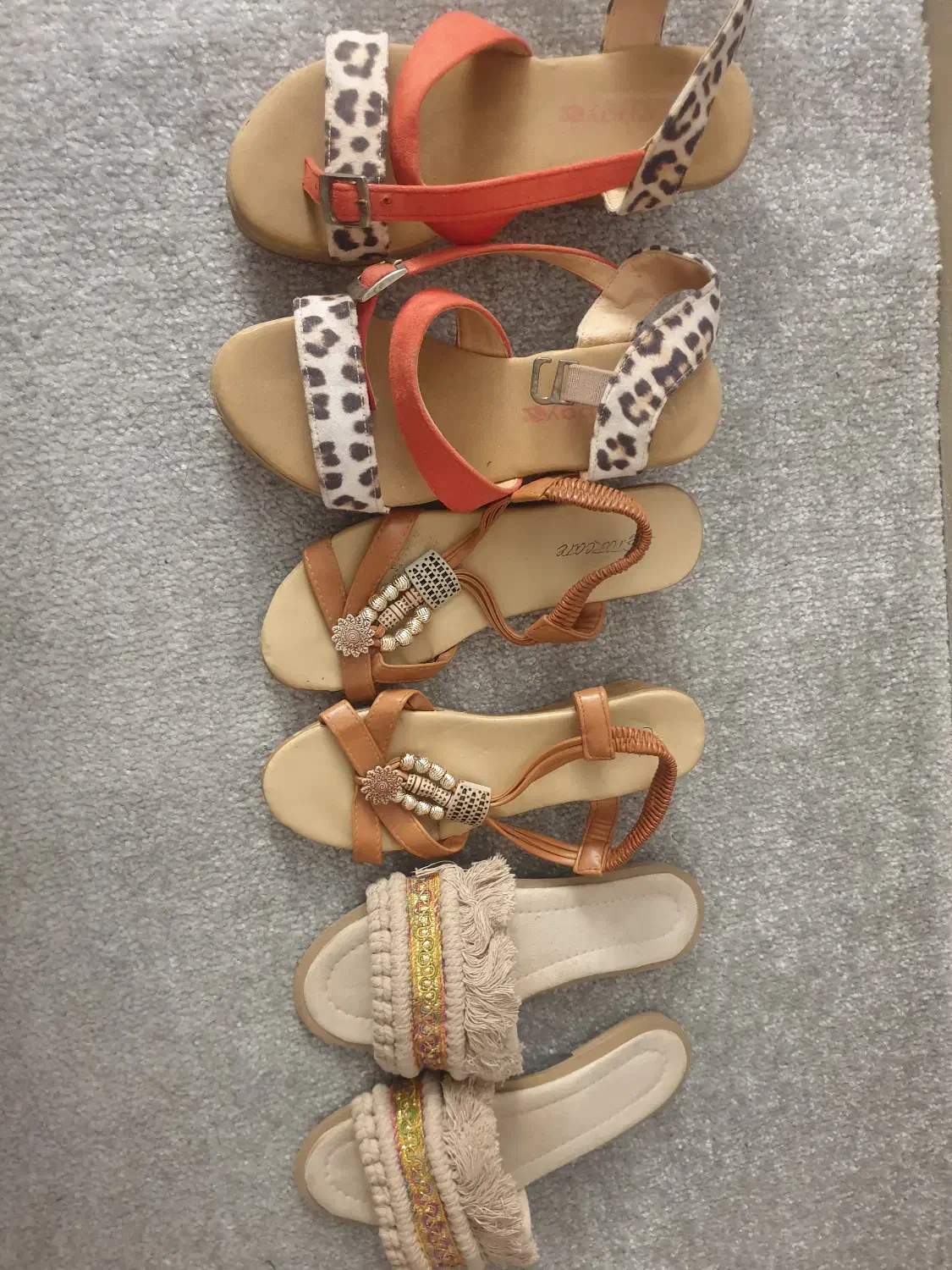 کفش|کیف، کفش، کمربند|شیراز, میرزاکوچک خان|دیوار