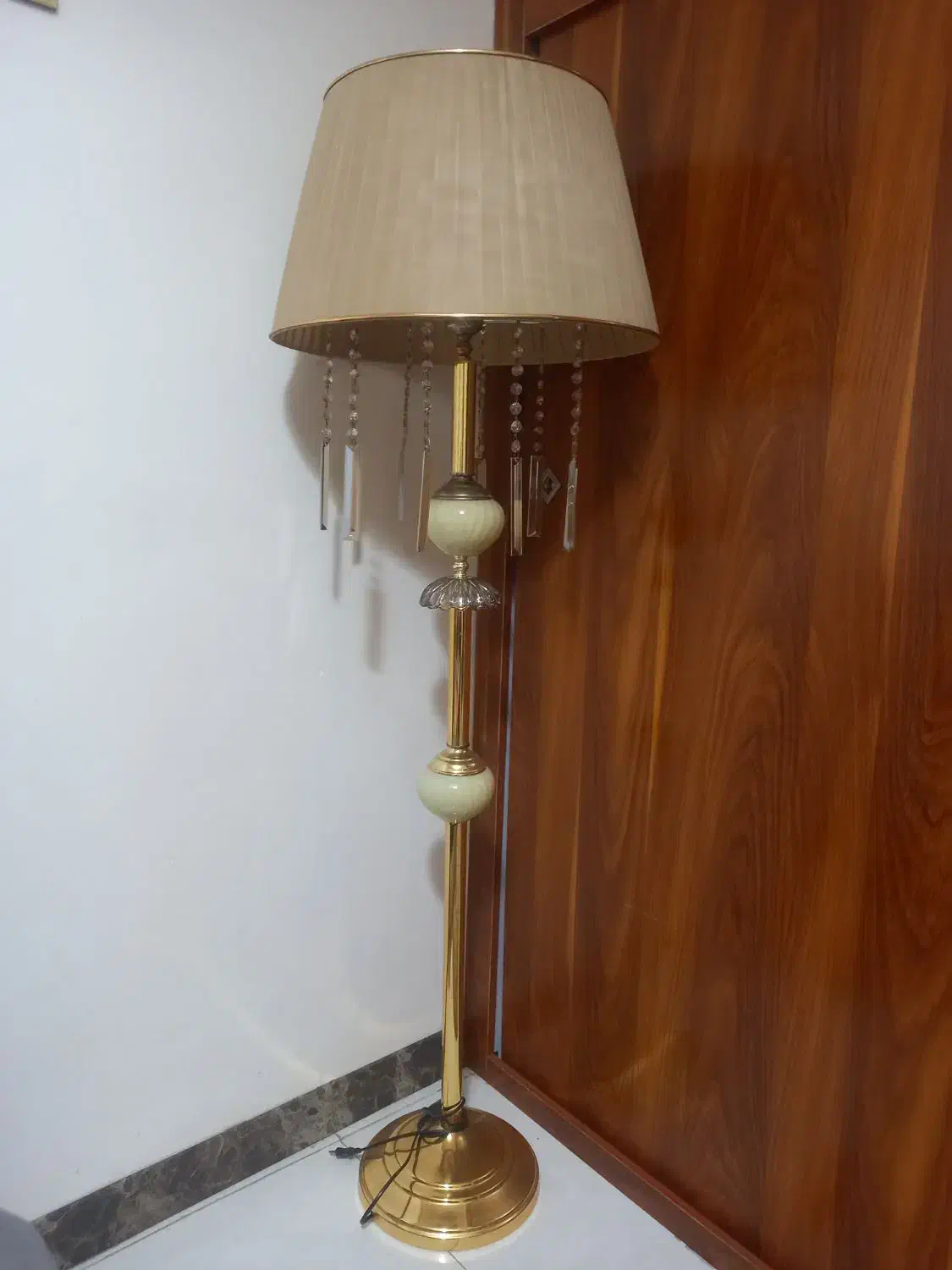 آباژور درحد نو|لوستر و چراغ آویز|فردیس, شهرک هفده شهریور|دیوار