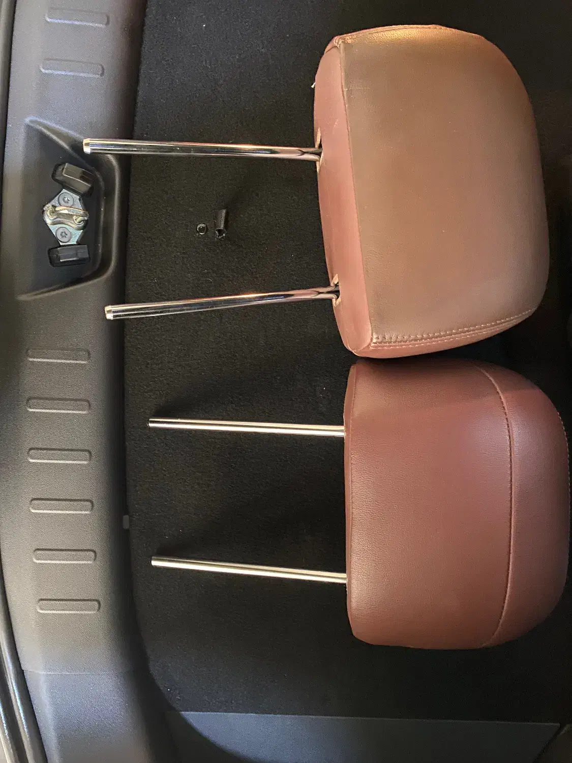 پشت سری فابریک وراکروز در حد نو|قطعات یدکی و لوازم جانبی|تهران, شهرک بوعلی|دیوار