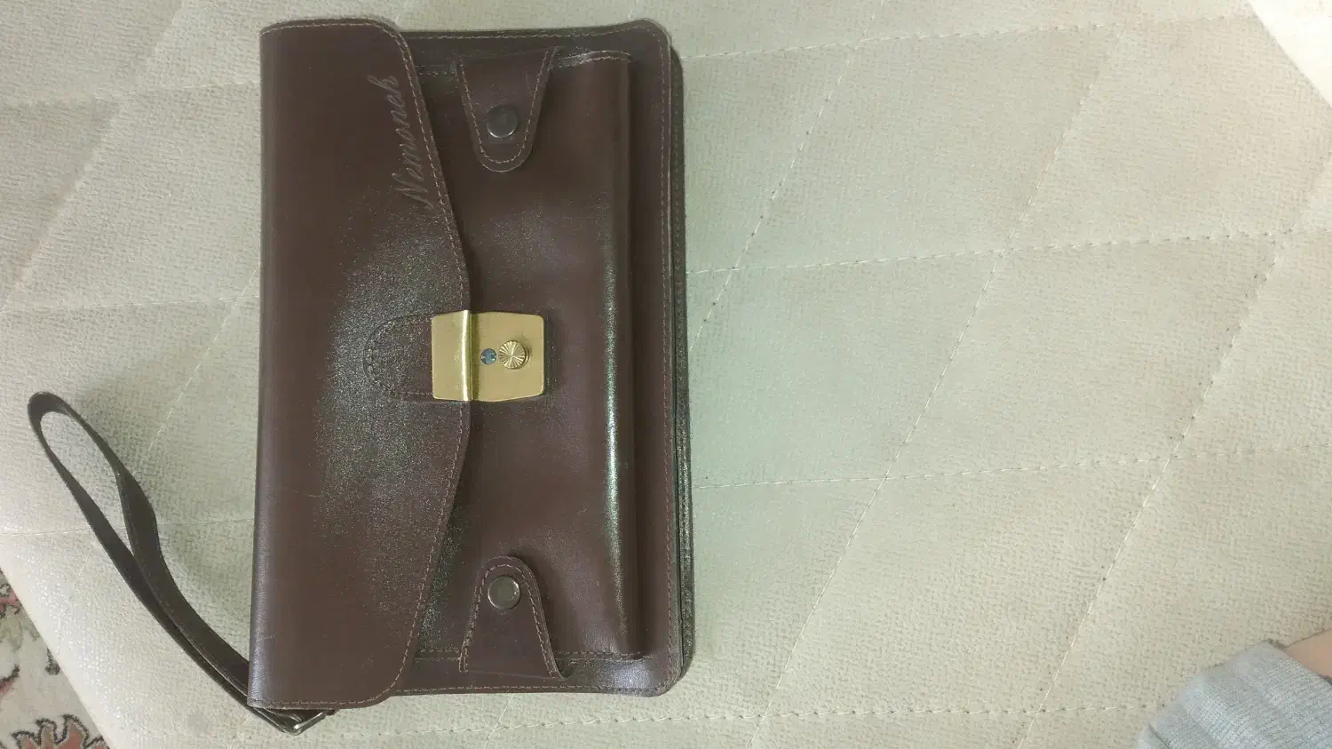 کیف چرم|کیف، کفش، کمربند|شیراز, ملاصدرا|دیوار