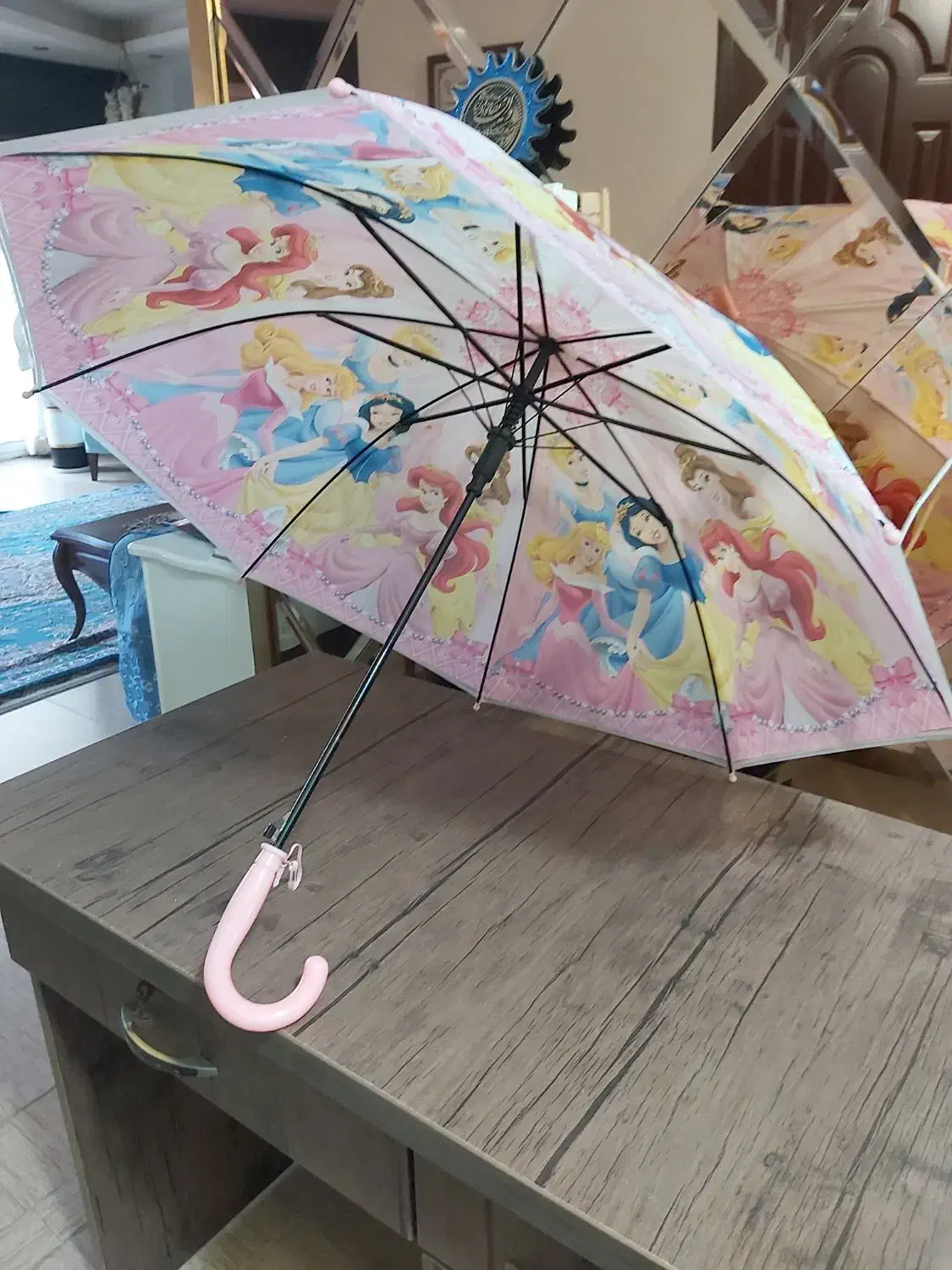 چتر  کودک دخترانه از ۵ تا ۹ سال|کفش و لباس بچه|رشت, فلسطین|دیوار