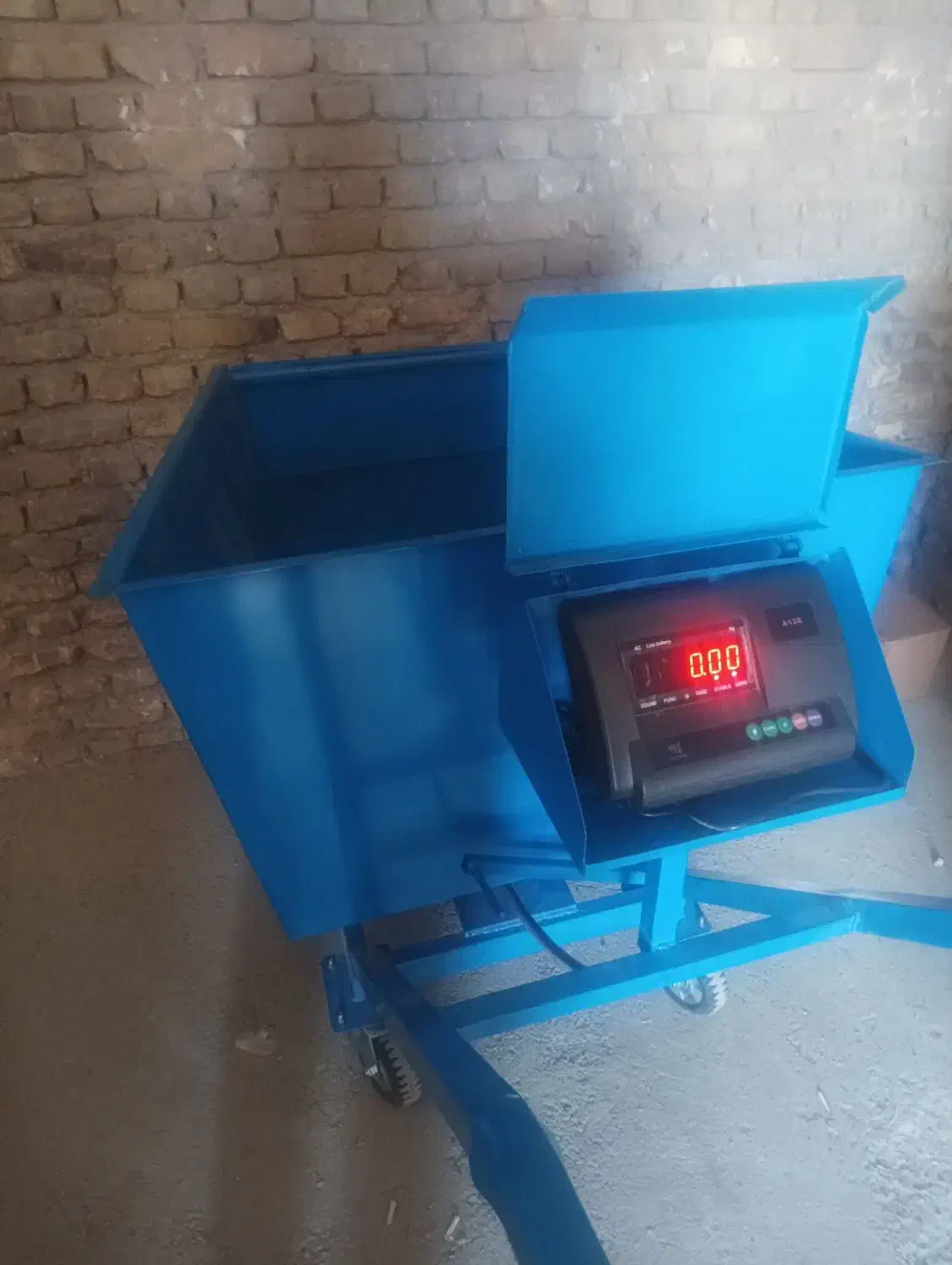 فرغون باسکودار دیجیتال|ابزارآلات|دیواندره, |دیوار