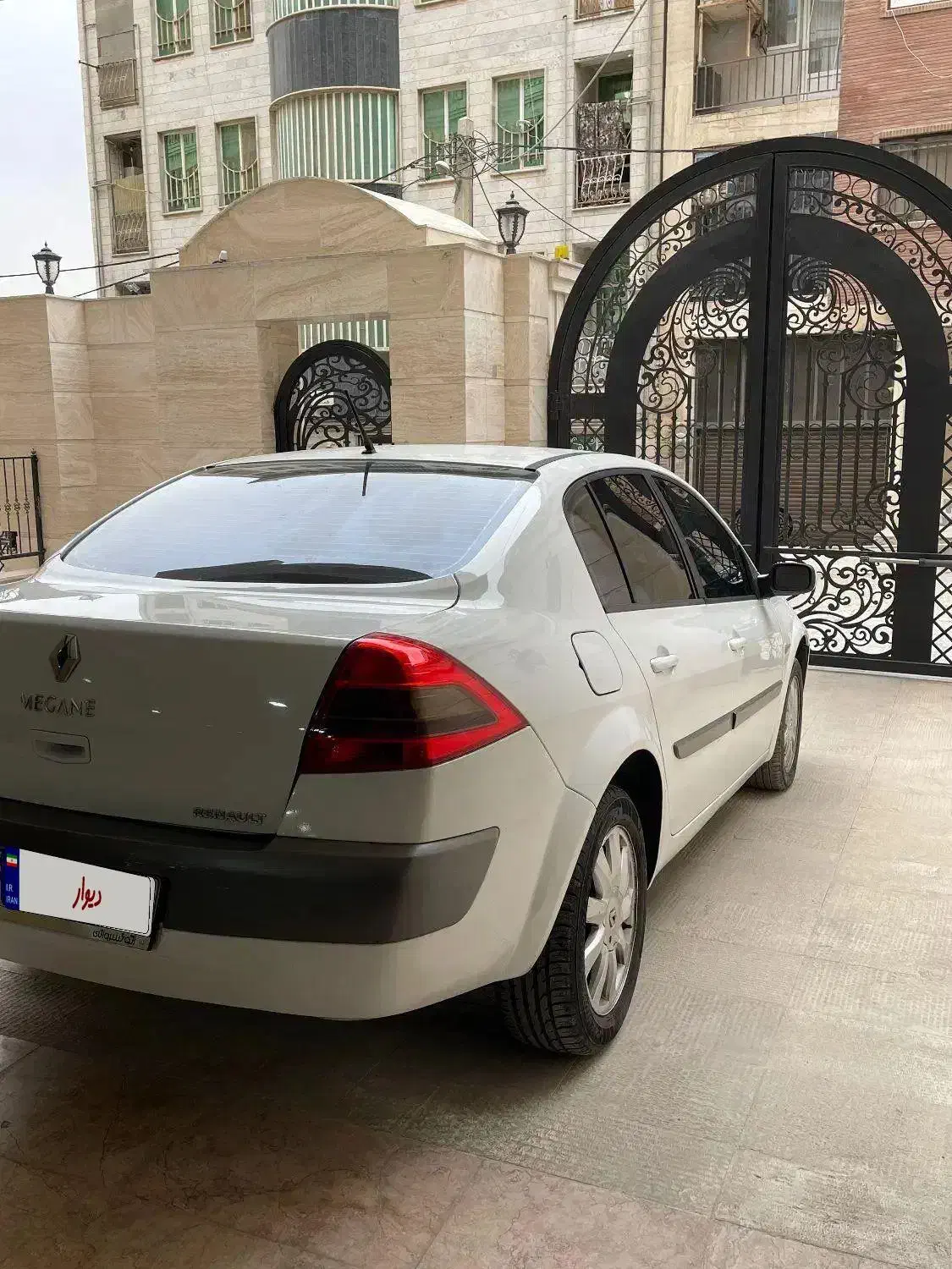 مگان ۲۰۰۰ اتومات مدل ۹۰|خودرو سواری و وانت|محمدشهر, همایون ویلا|دیوار