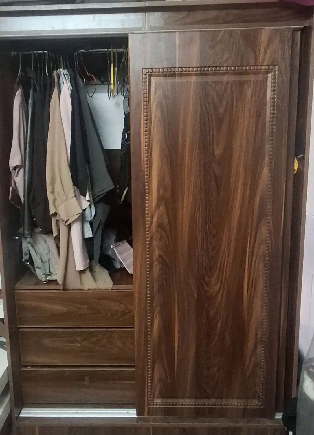 کمد|جاکفشی، کمد، دراور|قم, یزدان‌شهر|دیوار