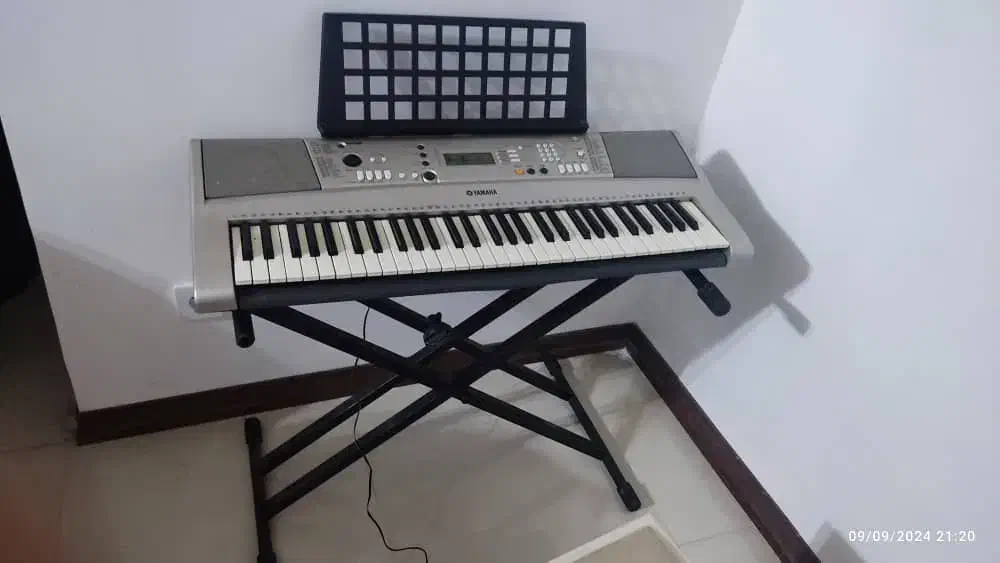 کیبورد ارگ اصل قدیمی مدل E313|پیانو، کیبورد، آکاردئون|کرج, حاجی آباد|دیوار