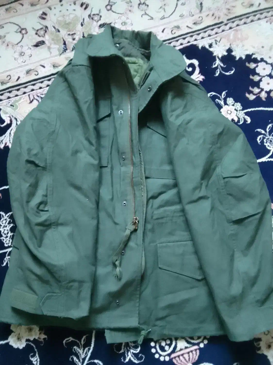 پالتو آمریکایی|لباس|بانه, |دیوار