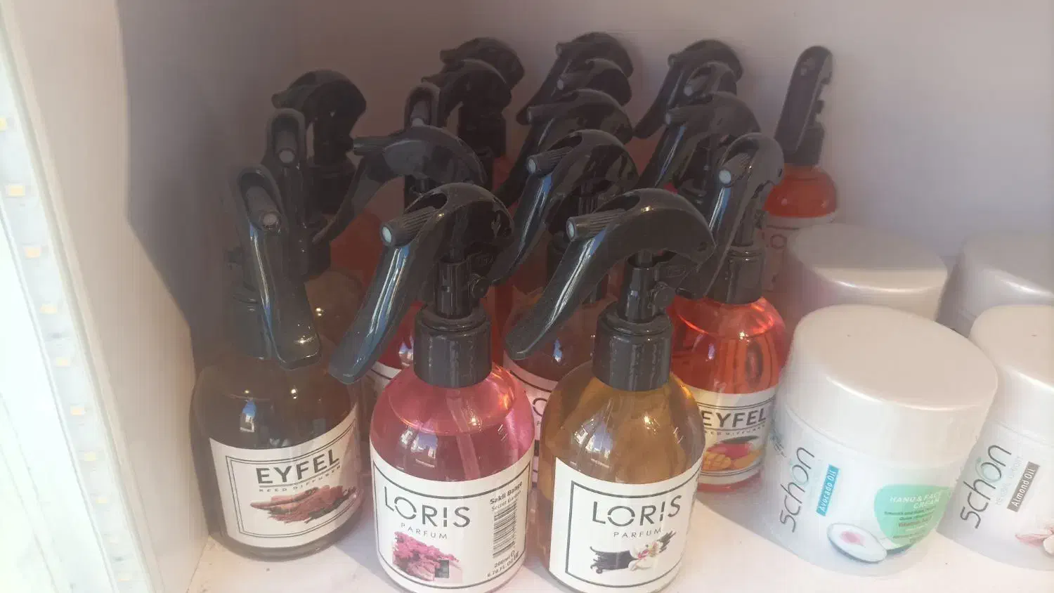 اسپری خوشبو کننده ی هوا|آرایشی، بهداشتی، درمانی|همدان, |دیوار