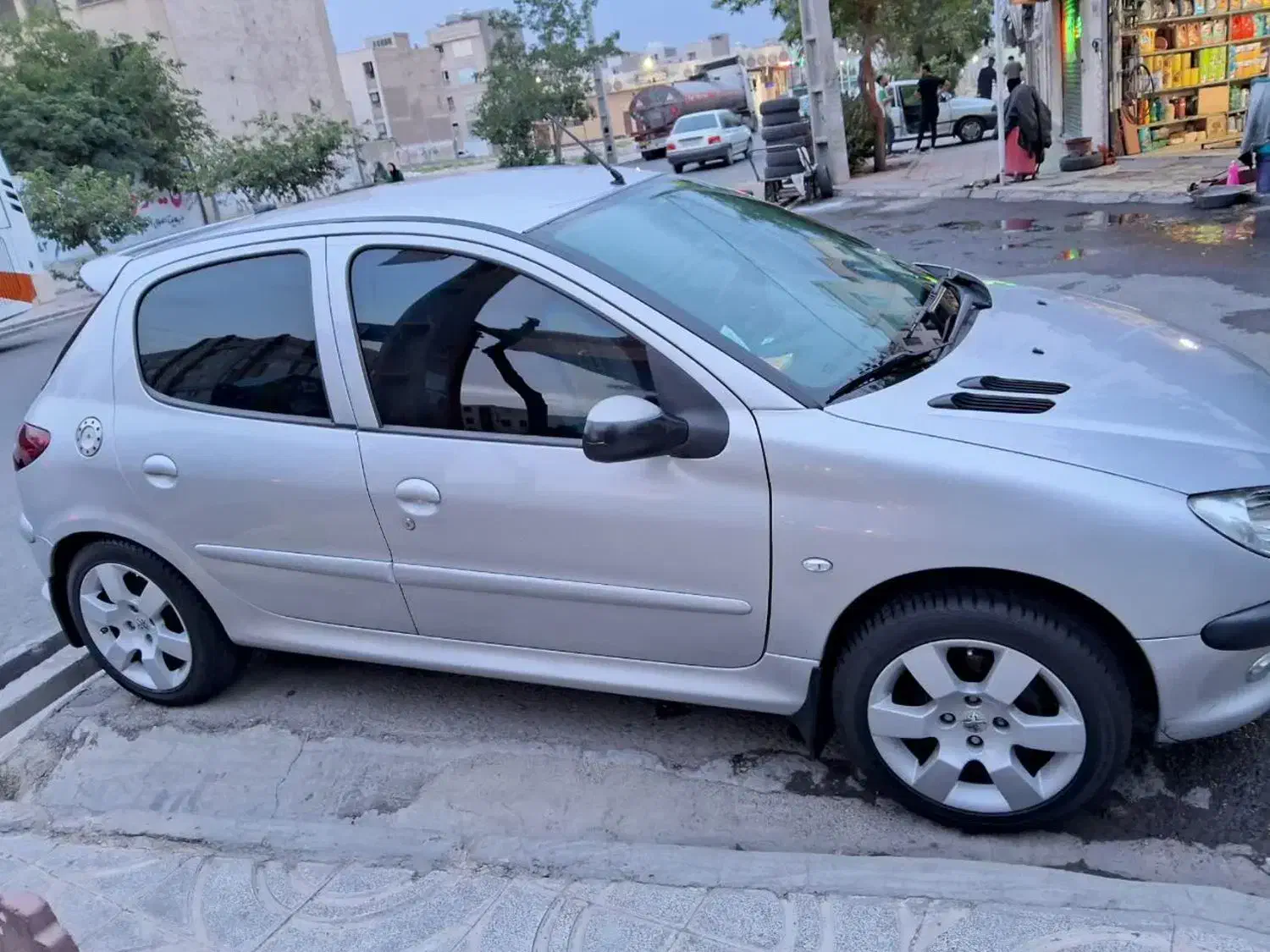 ۲۰۶ تیپ ۵ مدل ۸۳ لوازمی|خودرو سواری و وانت|چهاردانگه (تهران), |دیوار