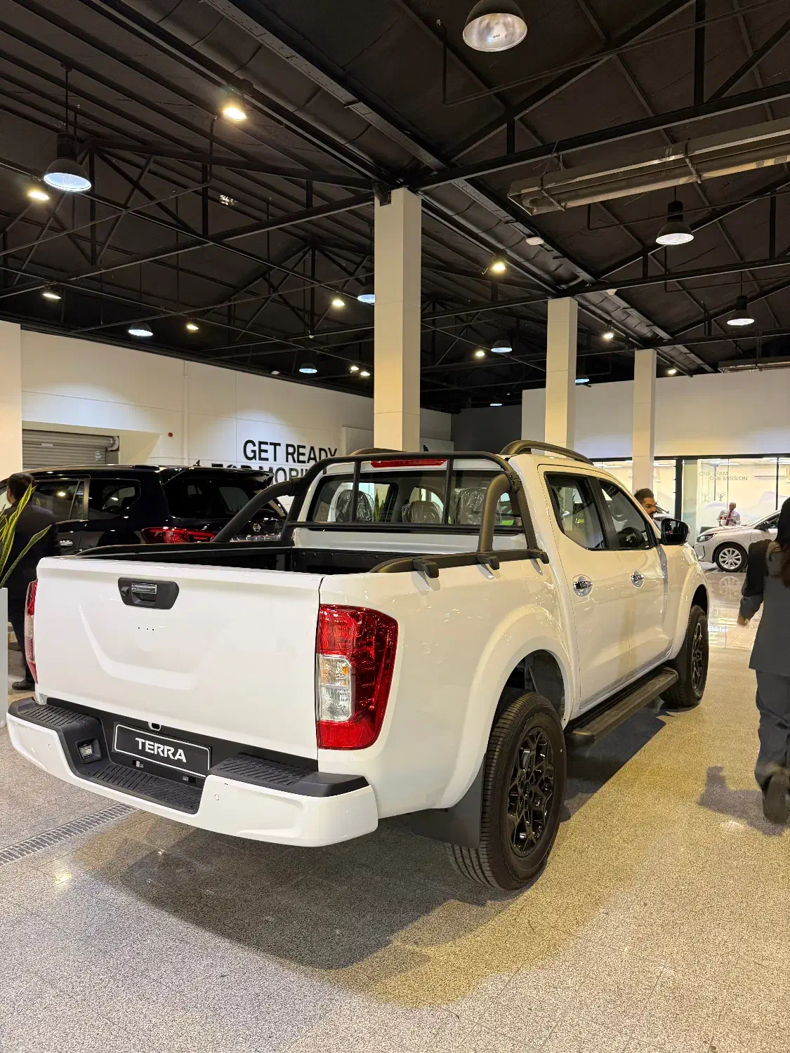 ثبت نام نیسان ترا (پیکاپ)|خودرو سواری و وانت|همدان, |دیوار