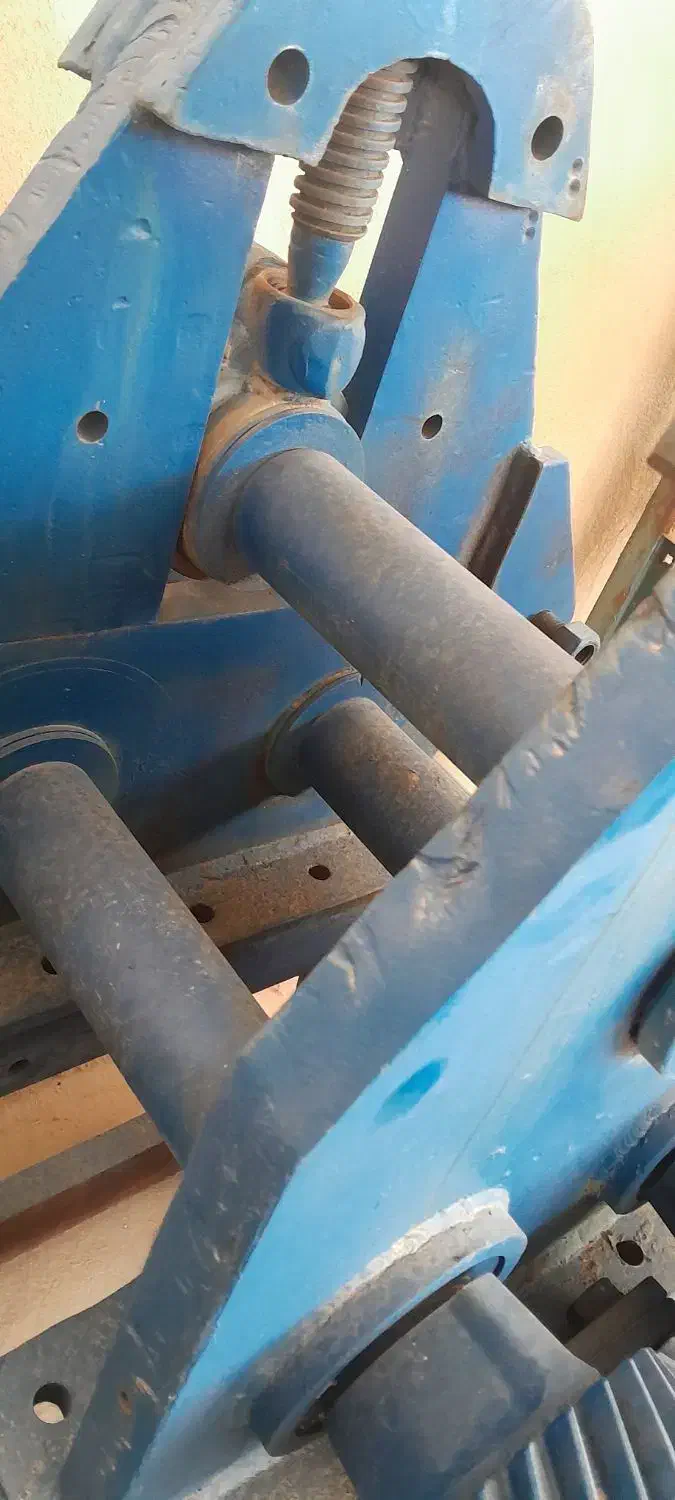 دستگاه نورد لاستیک|ماشینآلات صنعتی|پاکدشت, پارچین|دیوار