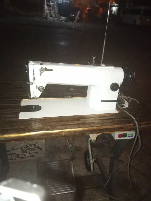 چرخ خیاطی راسته دوز کارگاهی گاملا سالم|چرخ خیاطی و ریسندگی|بندر ماهشهر, |دیوار