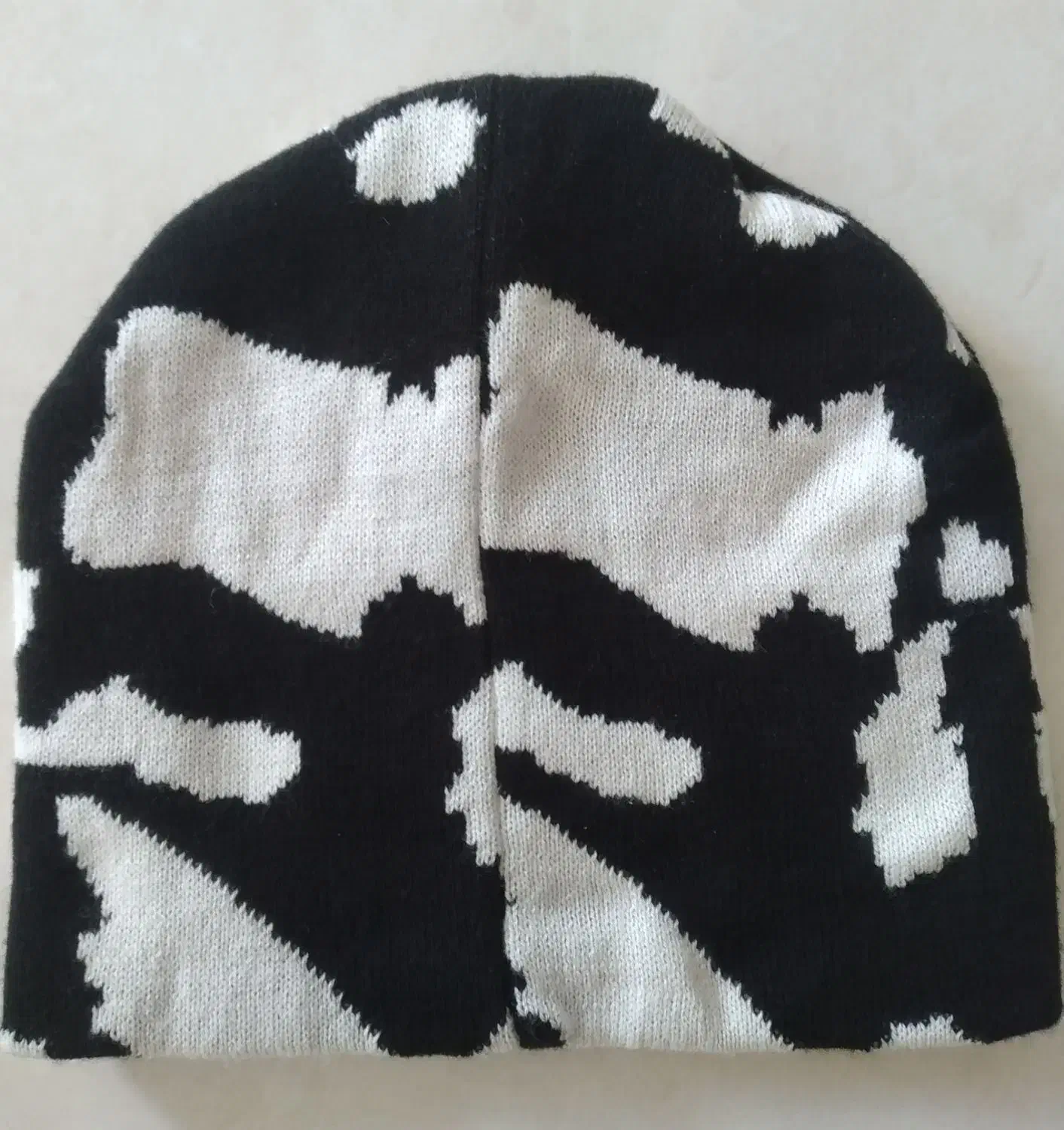 کلاه|لباس|قزوین, |دیوار