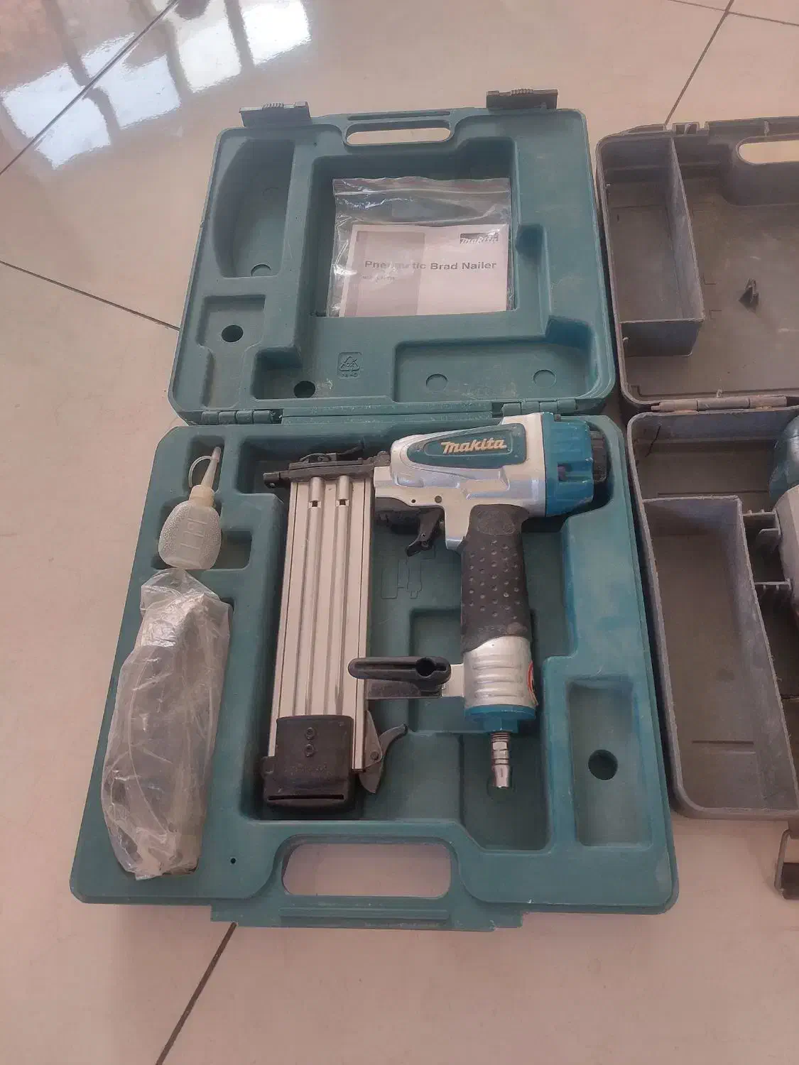 ابزار نجاری ام دی اف میخکوب عمودبر لولازن اور فرز|ابزارآلات|شیراز, فرودگاه شهید دستغیب شیراز|دیوار